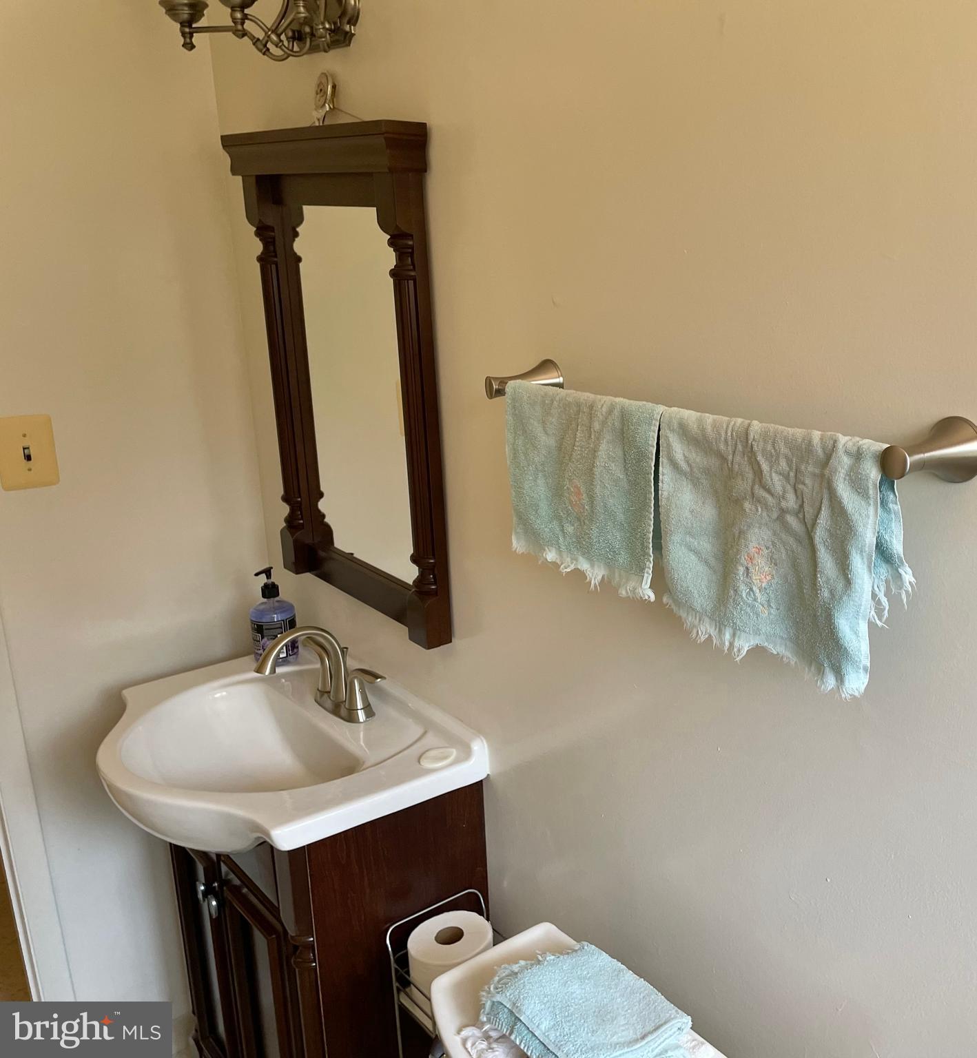 CANTERBURY WOODS - Residential