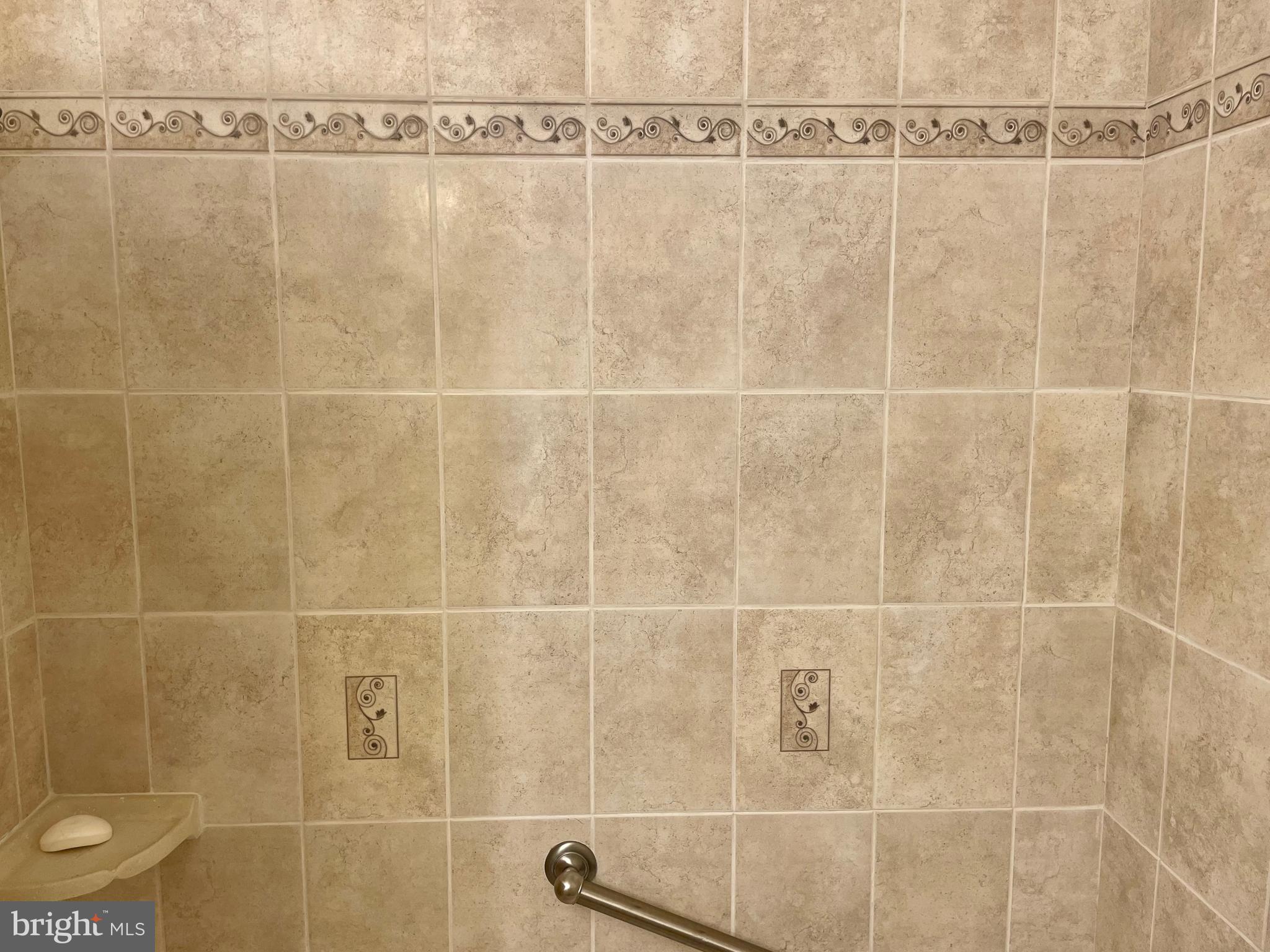 CANTERBURY WOODS - Residential