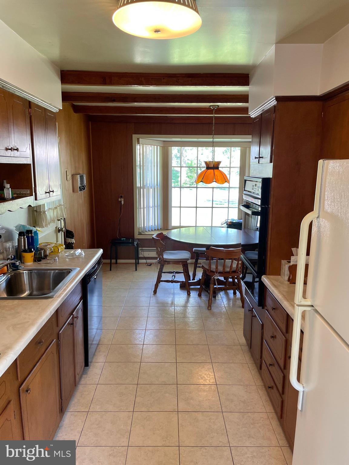 CANTERBURY WOODS - Residential