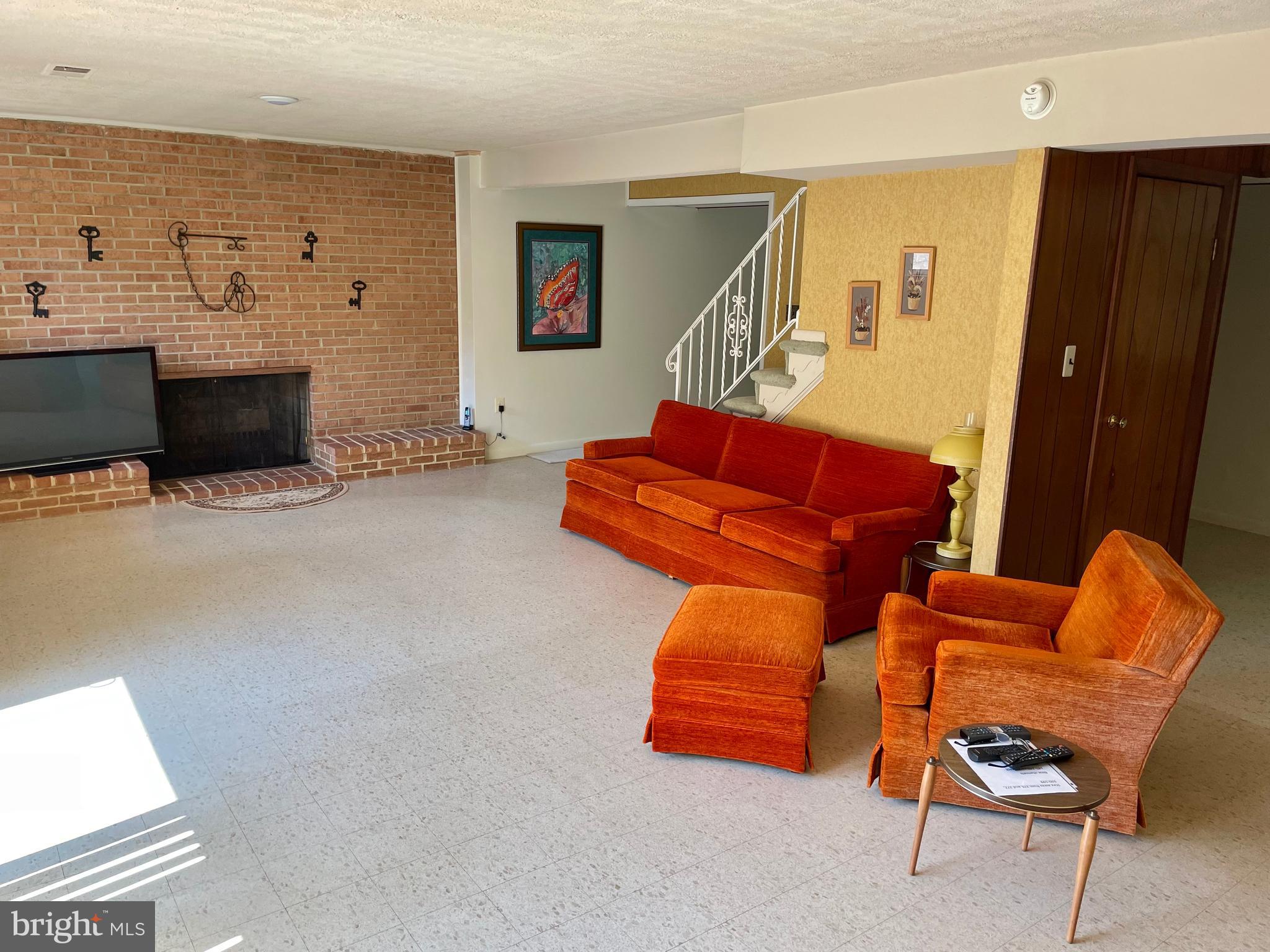 CANTERBURY WOODS - Residential