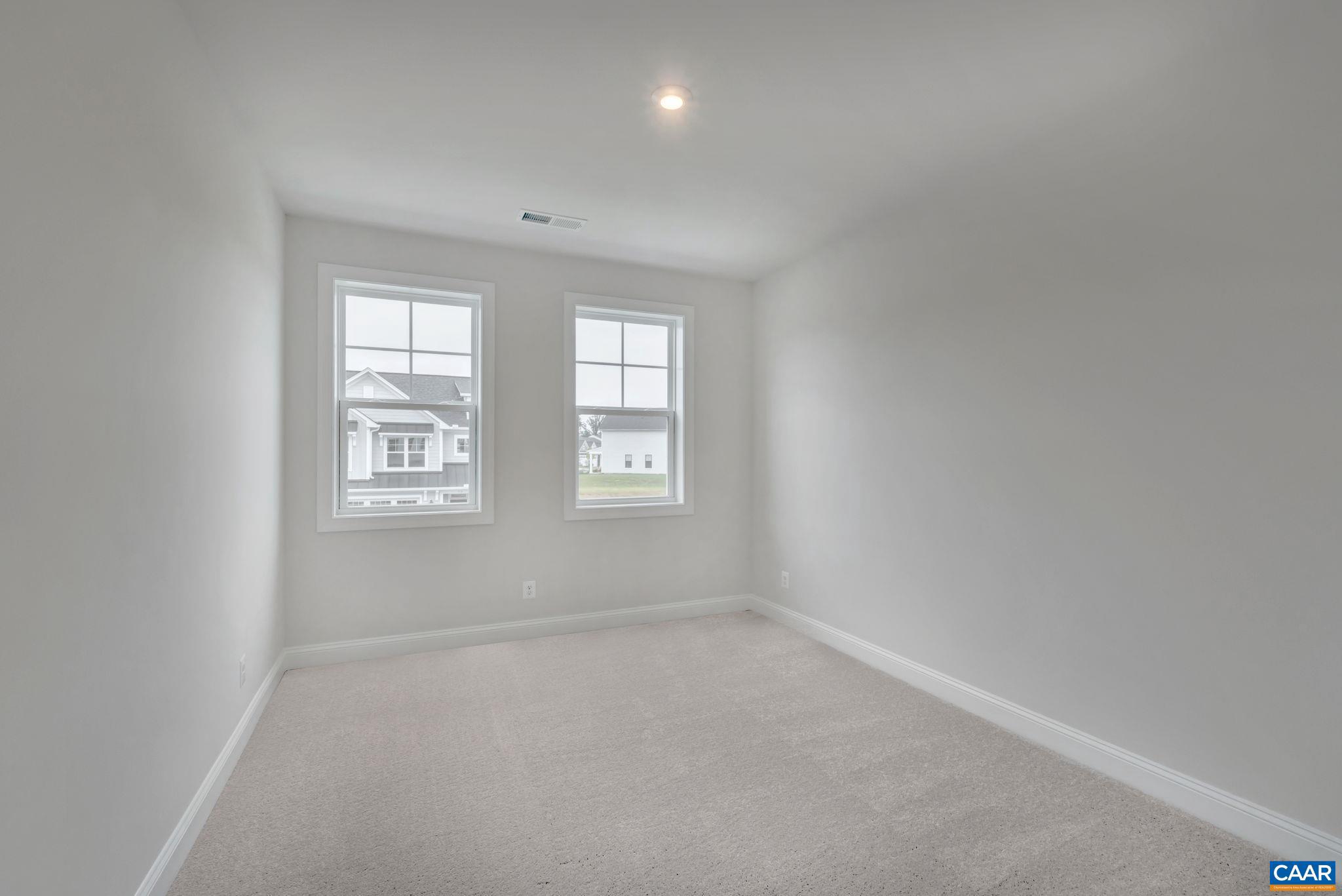 SPRING CREEK - Residential