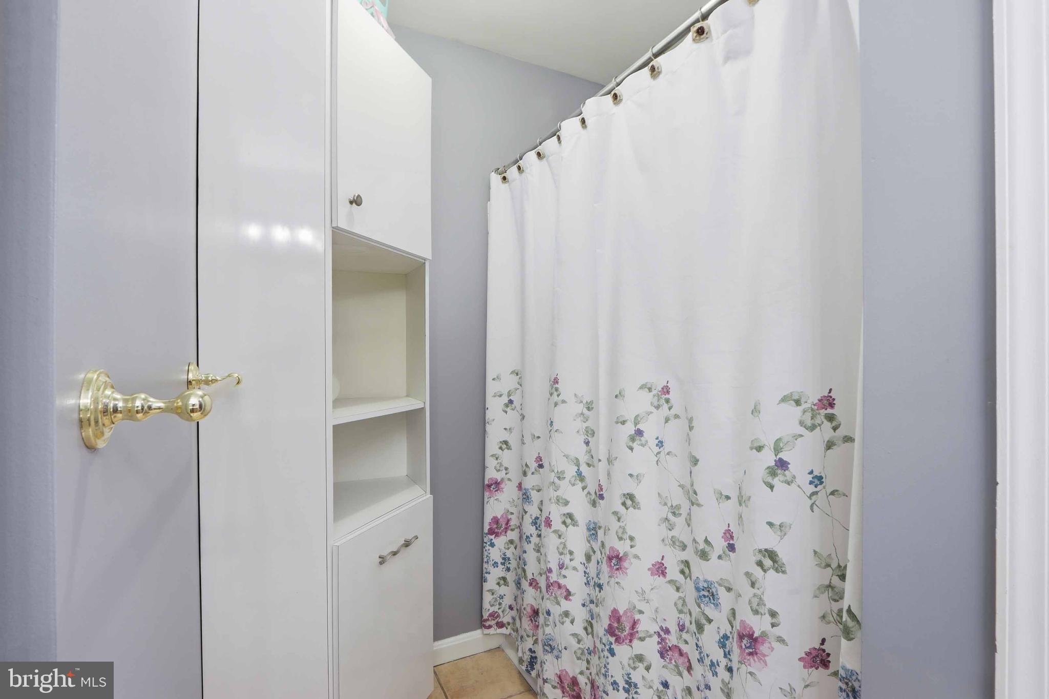 TIMBERGROVE - Residential