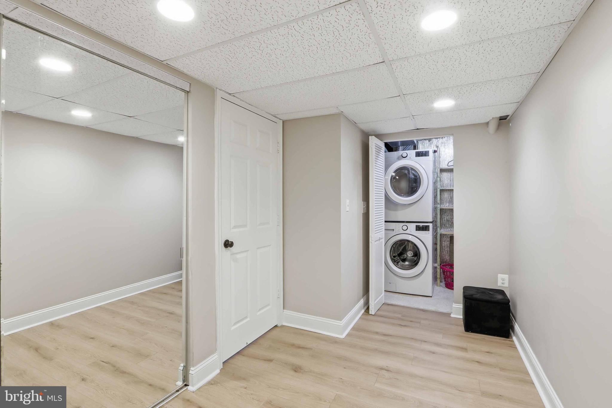 TIMBERGROVE - Residential