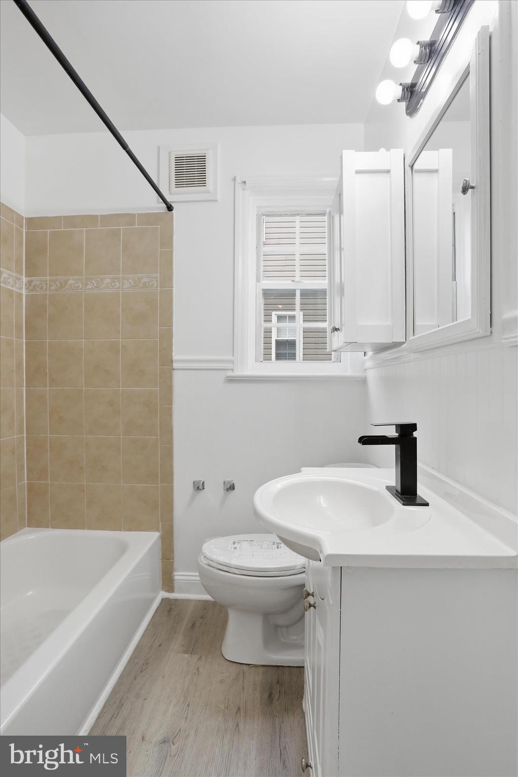 HAGERSTOWN - Residential