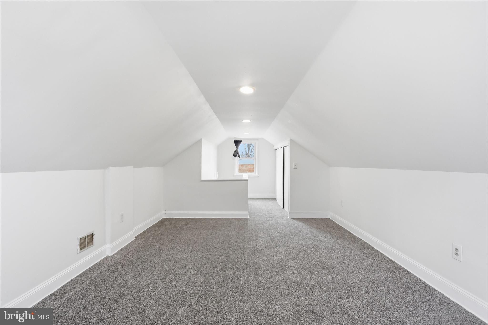 HAGERSTOWN - Residential