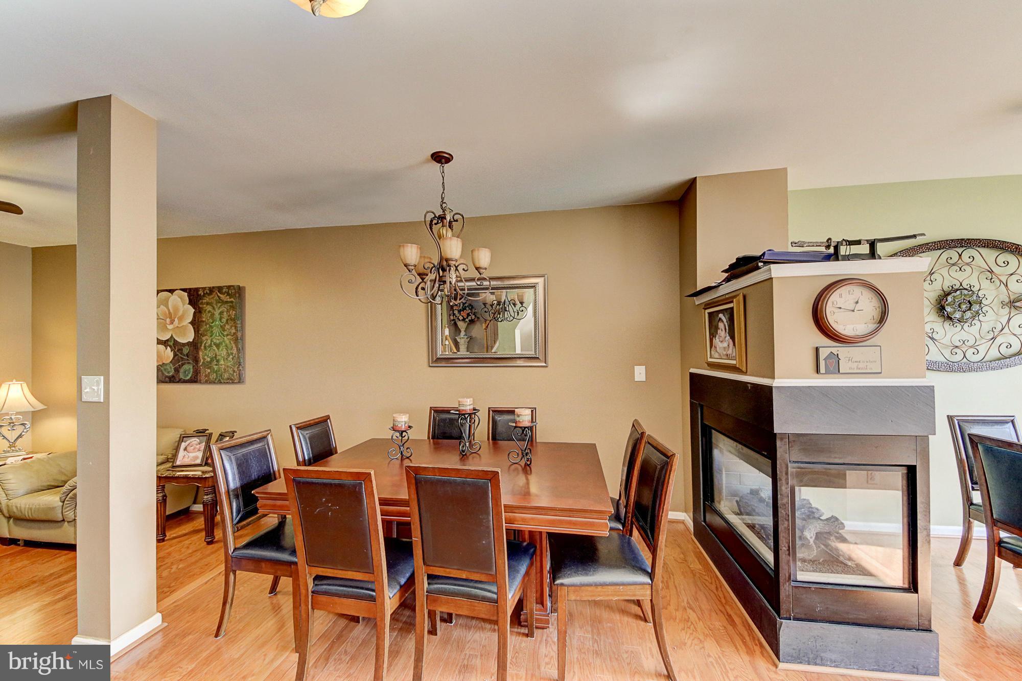 ASHBURN VILLAGE - Residential