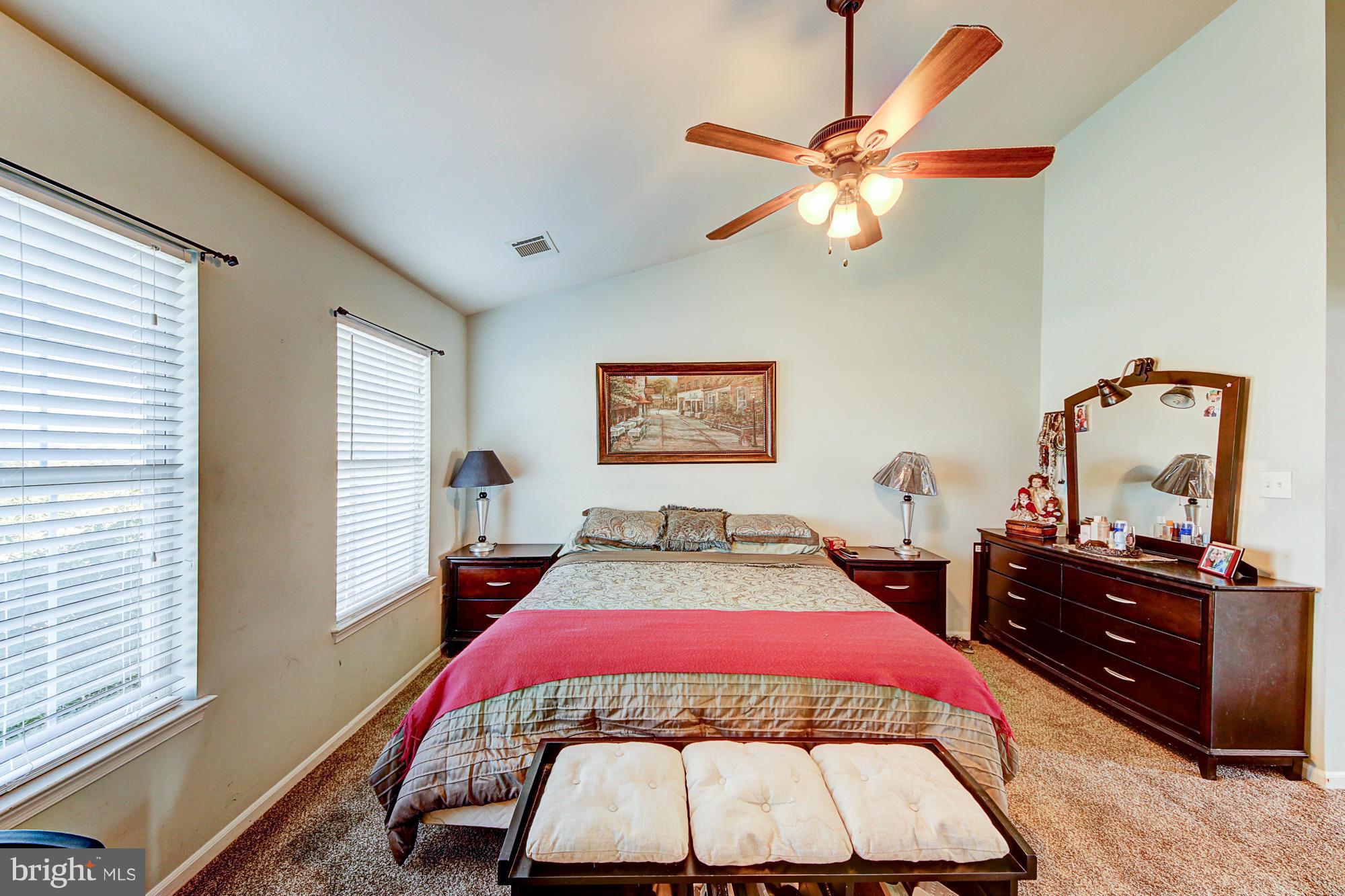 ASHBURN VILLAGE - Residential