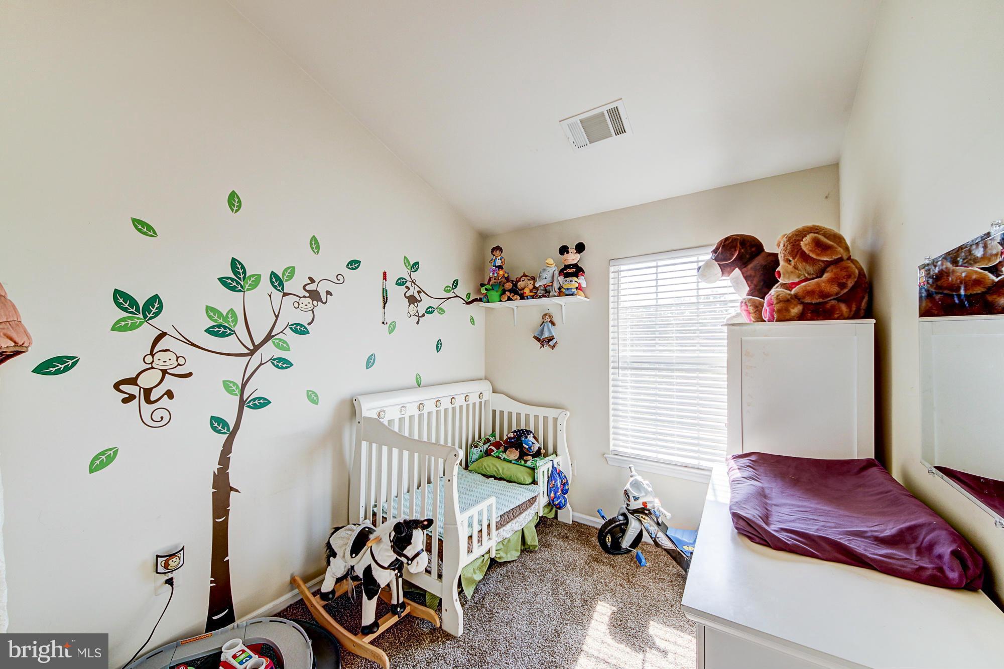 ASHBURN VILLAGE - Residential