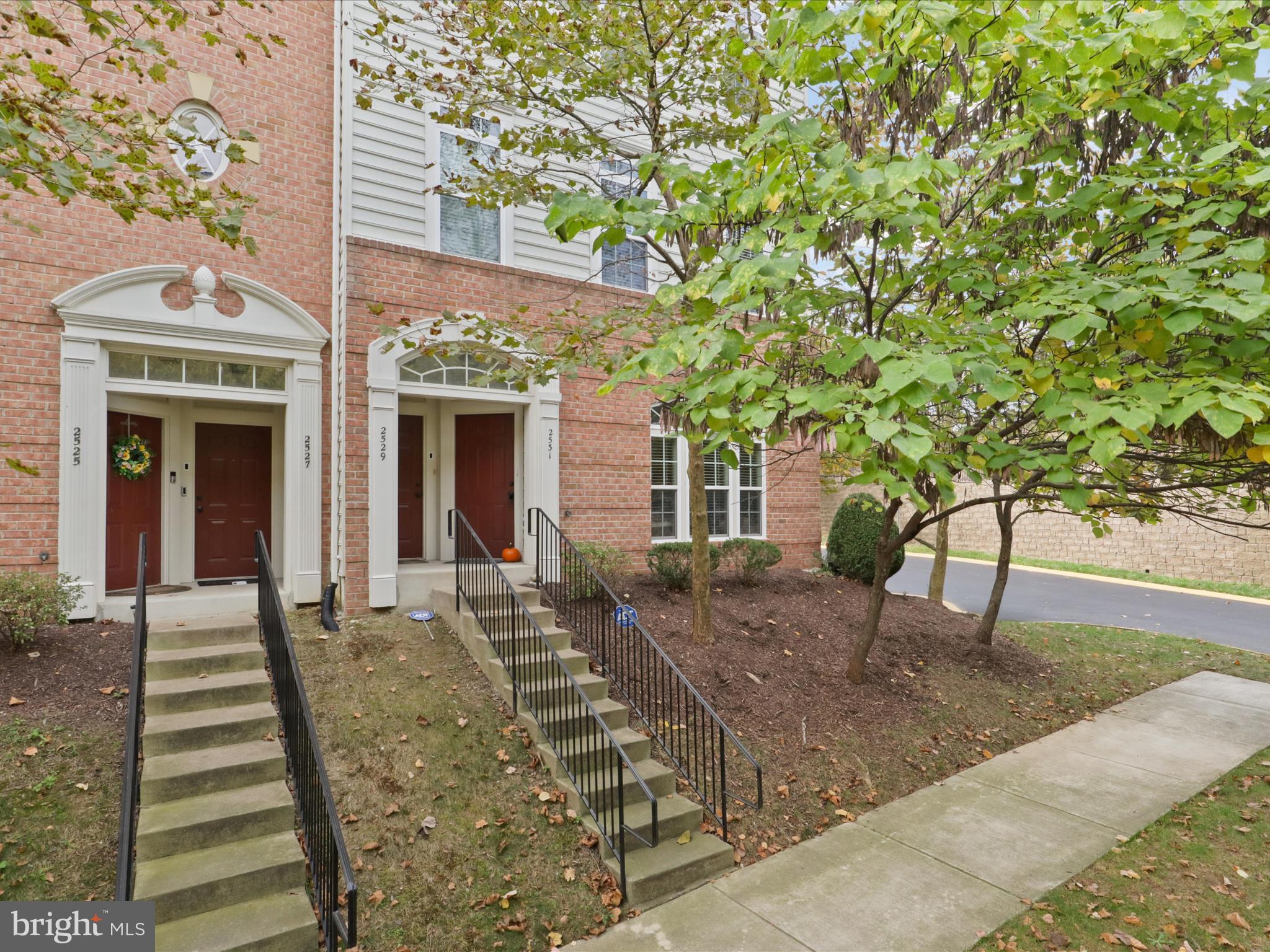 2531 EASTBOURNE DRIVE