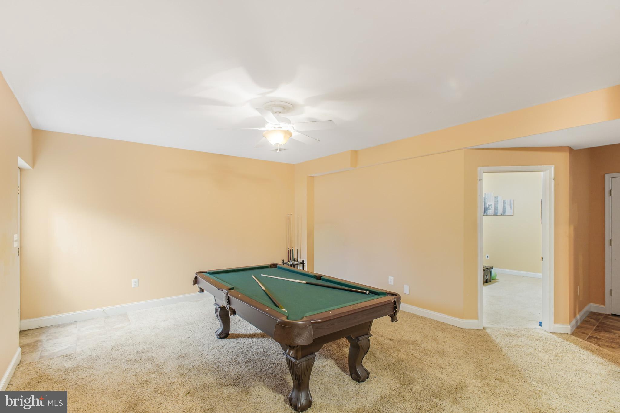 SINGLE OAKS - Residential