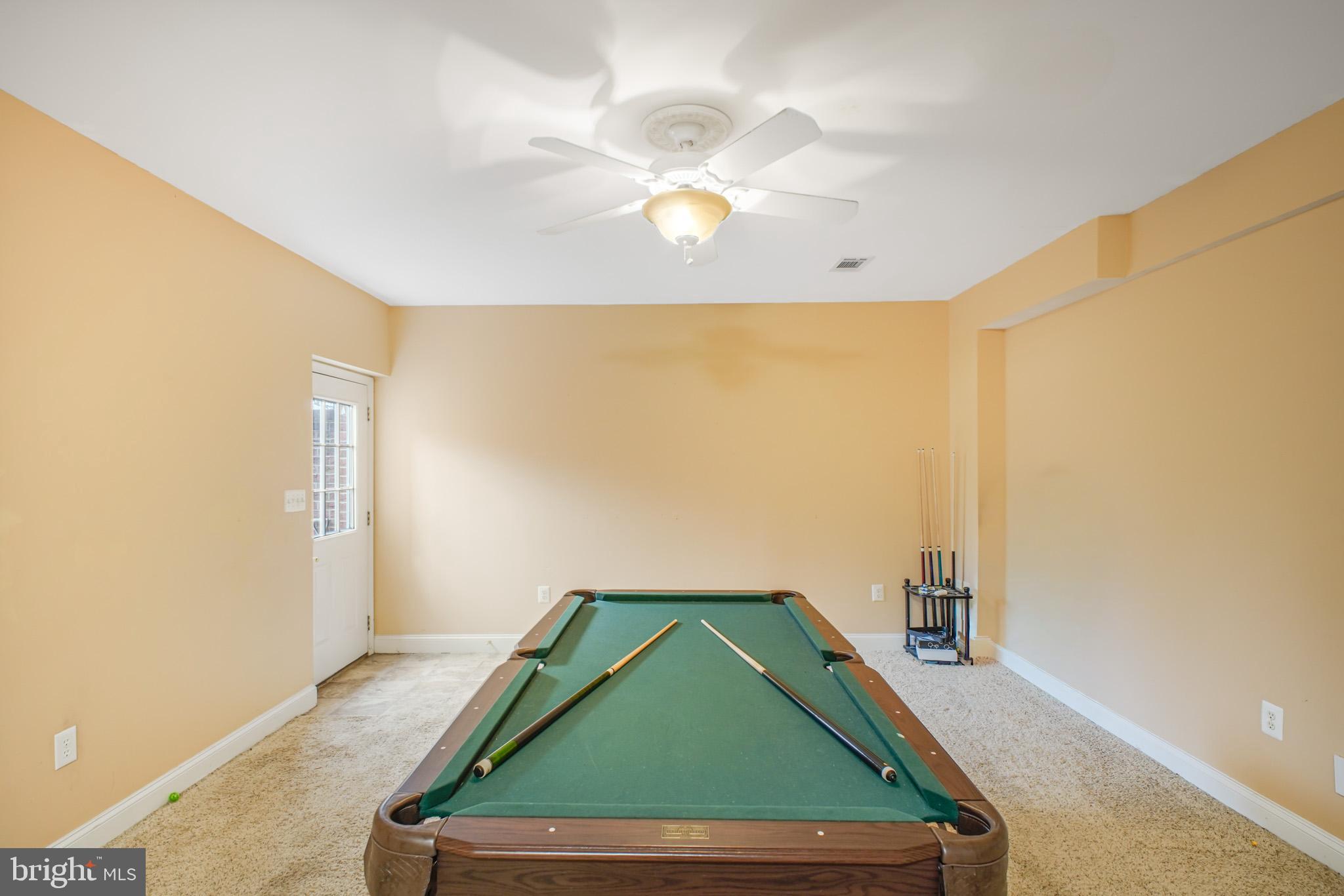 SINGLE OAKS - Residential