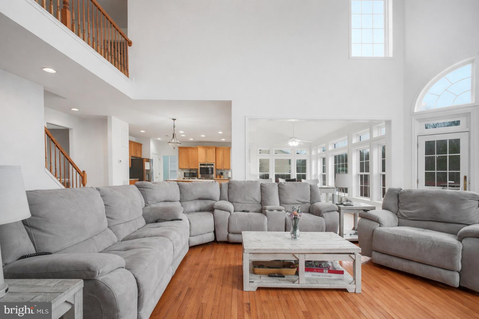 SINGLE OAKS - Residential