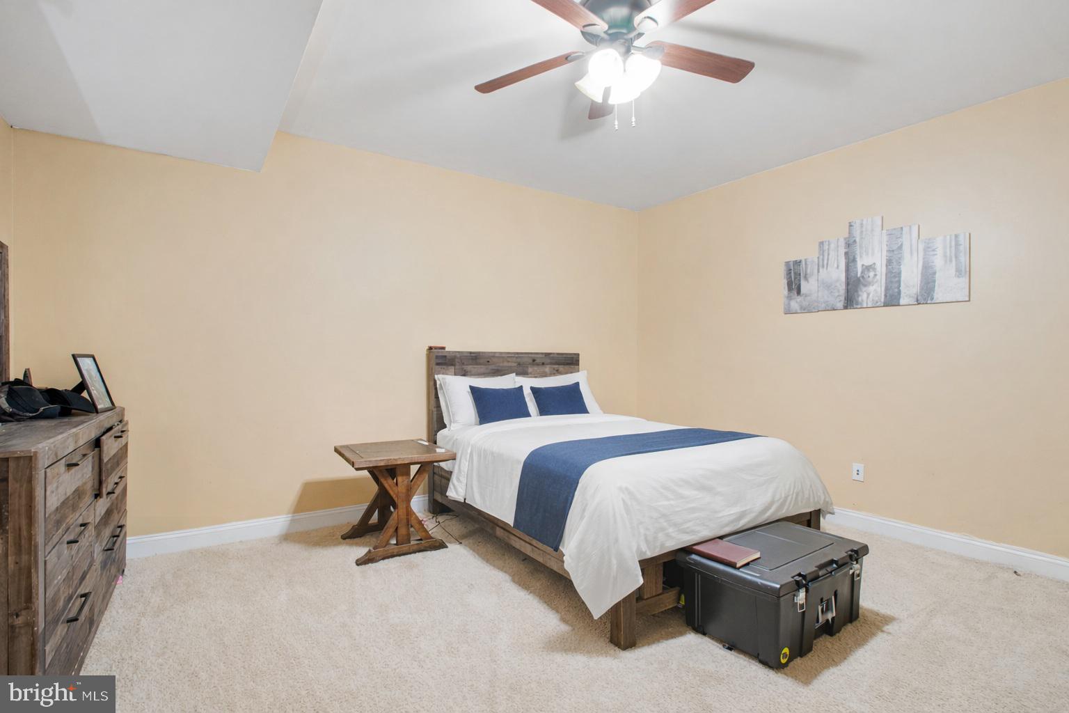 SINGLE OAKS - Residential