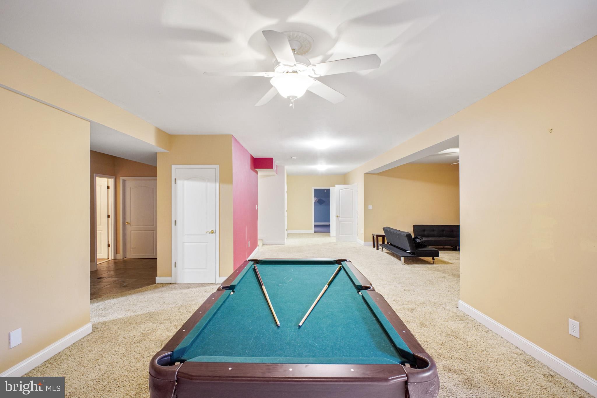 SINGLE OAKS - Residential