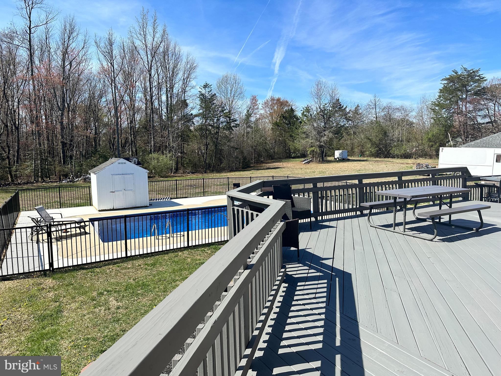 SINGLE OAKS - Residential