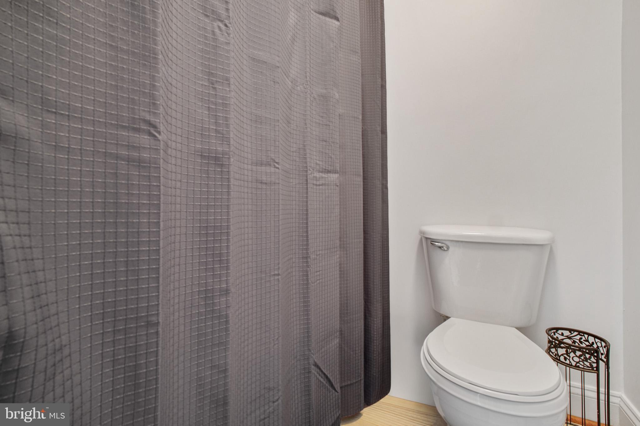 SINGLE OAKS - Residential