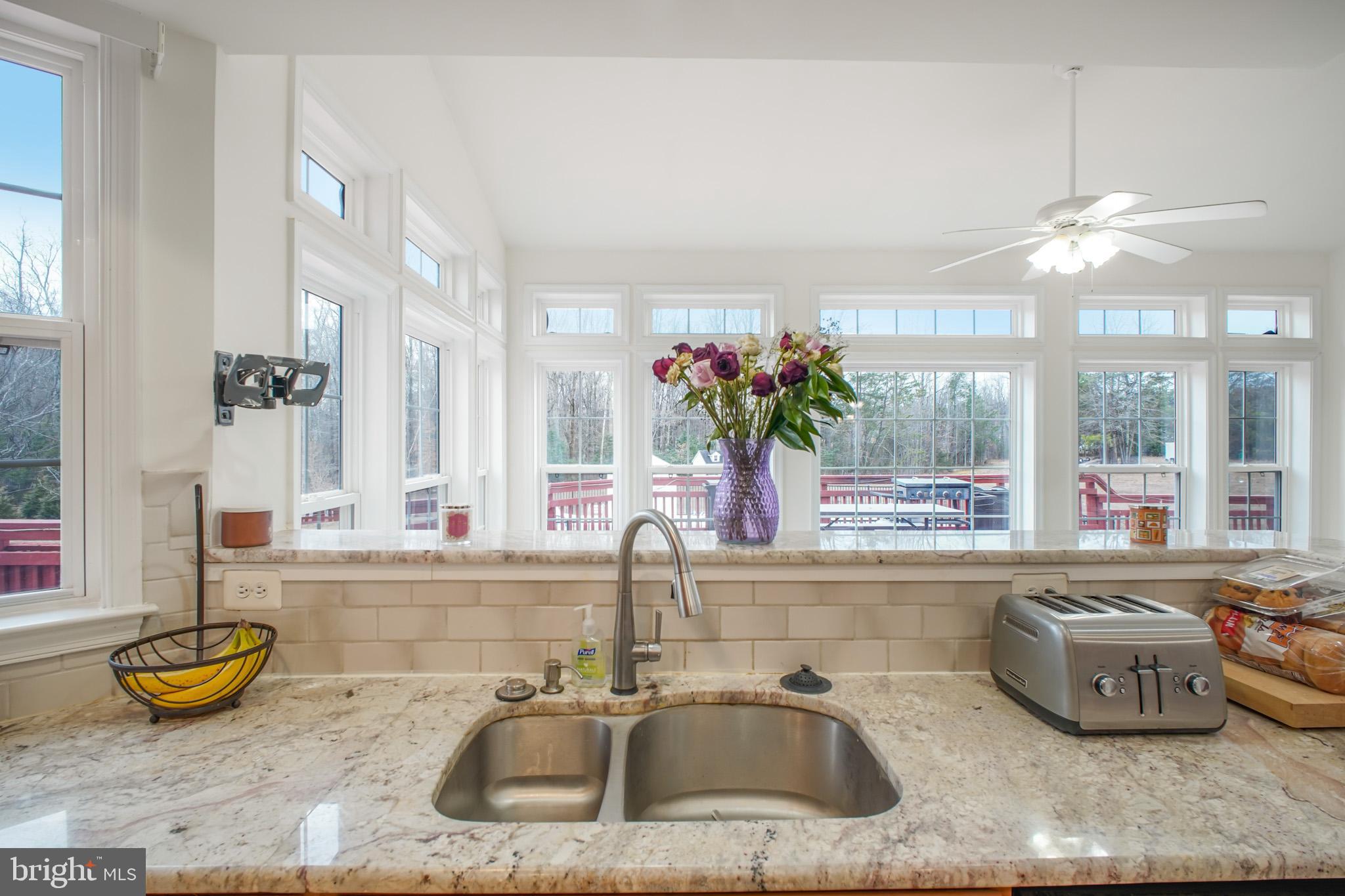 SINGLE OAKS - Residential