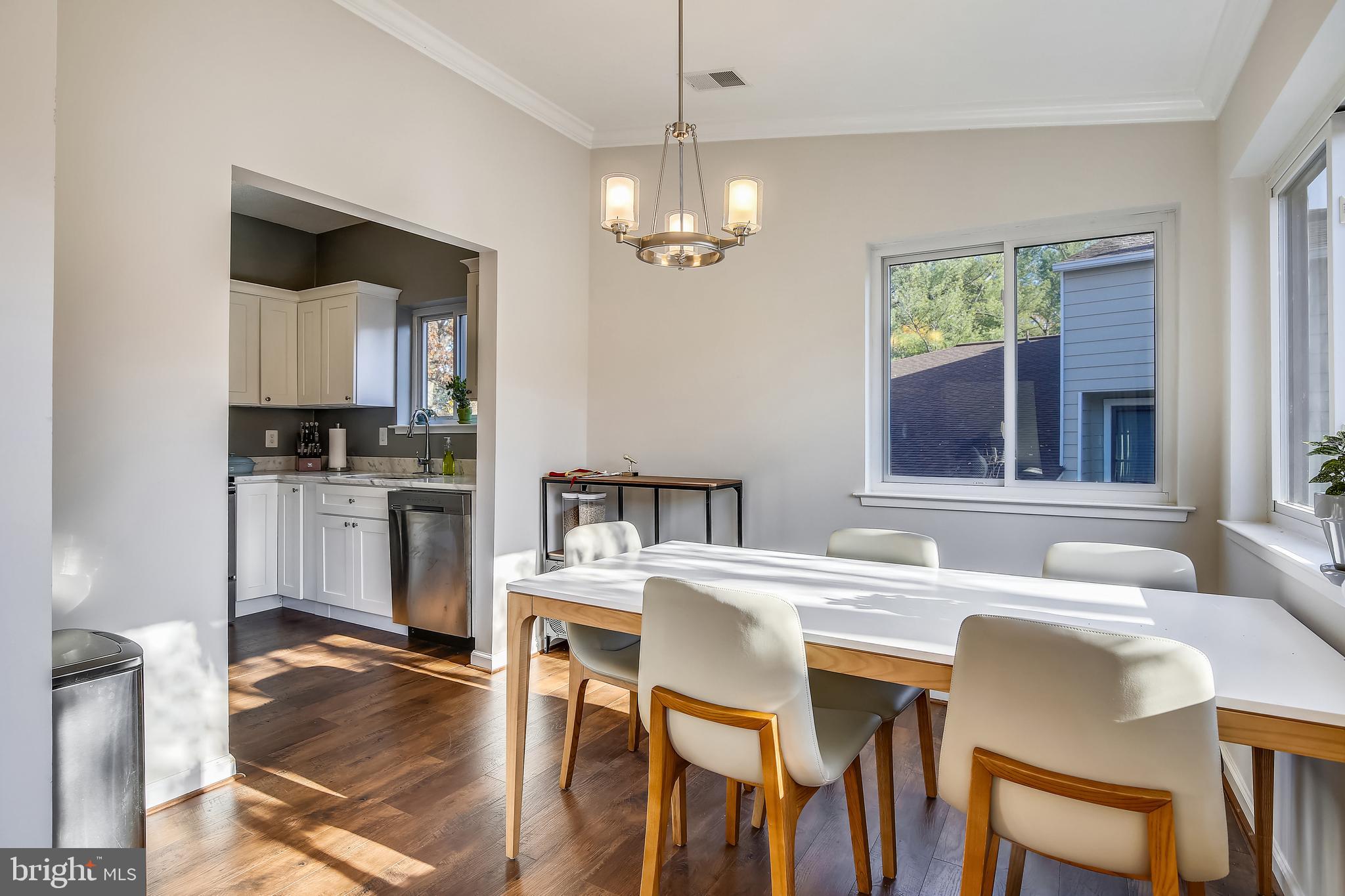 VILLA RIDGE CONDOMINIUMS - Residential Lease