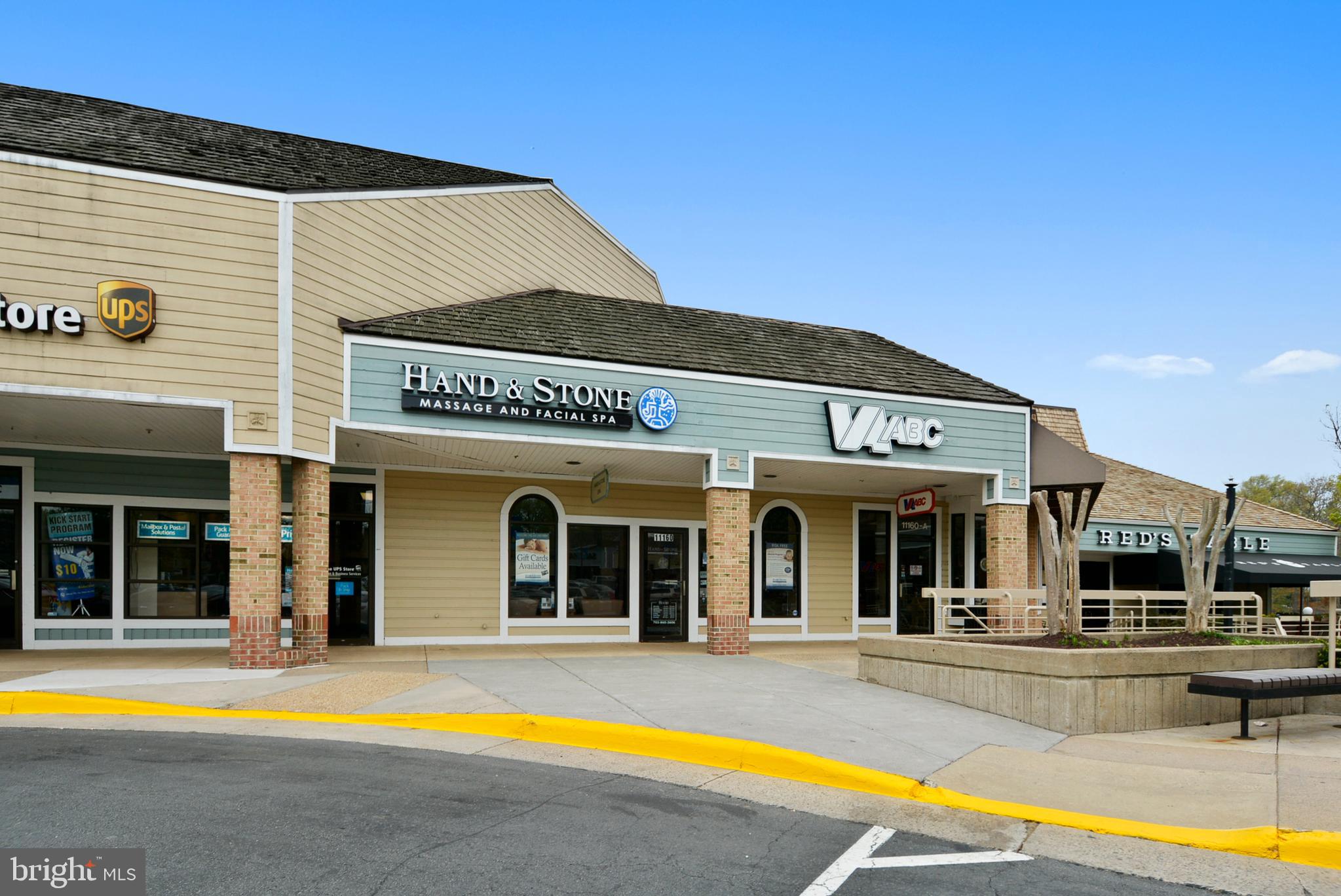 VILLA RIDGE CONDOMINIUMS - Residential Lease