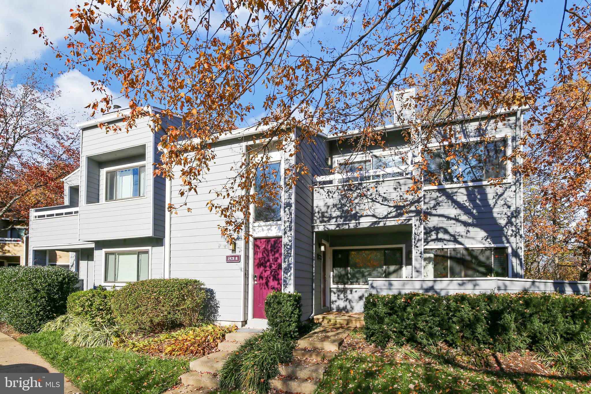 VILLA RIDGE CONDOMINIUMS - Residential Lease