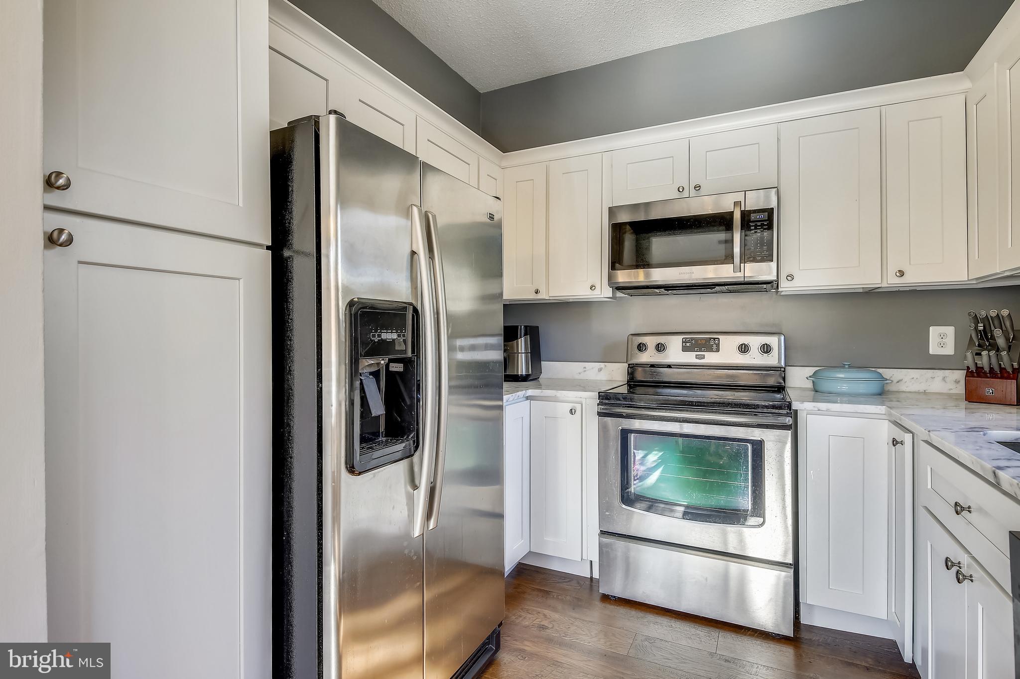 VILLA RIDGE CONDOMINIUMS - Residential Lease