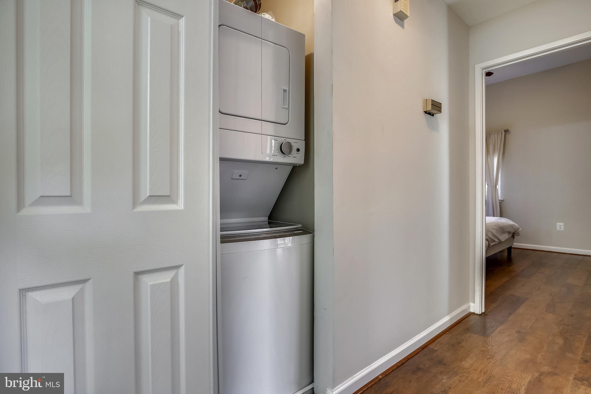 VILLA RIDGE CONDOMINIUMS - Residential Lease