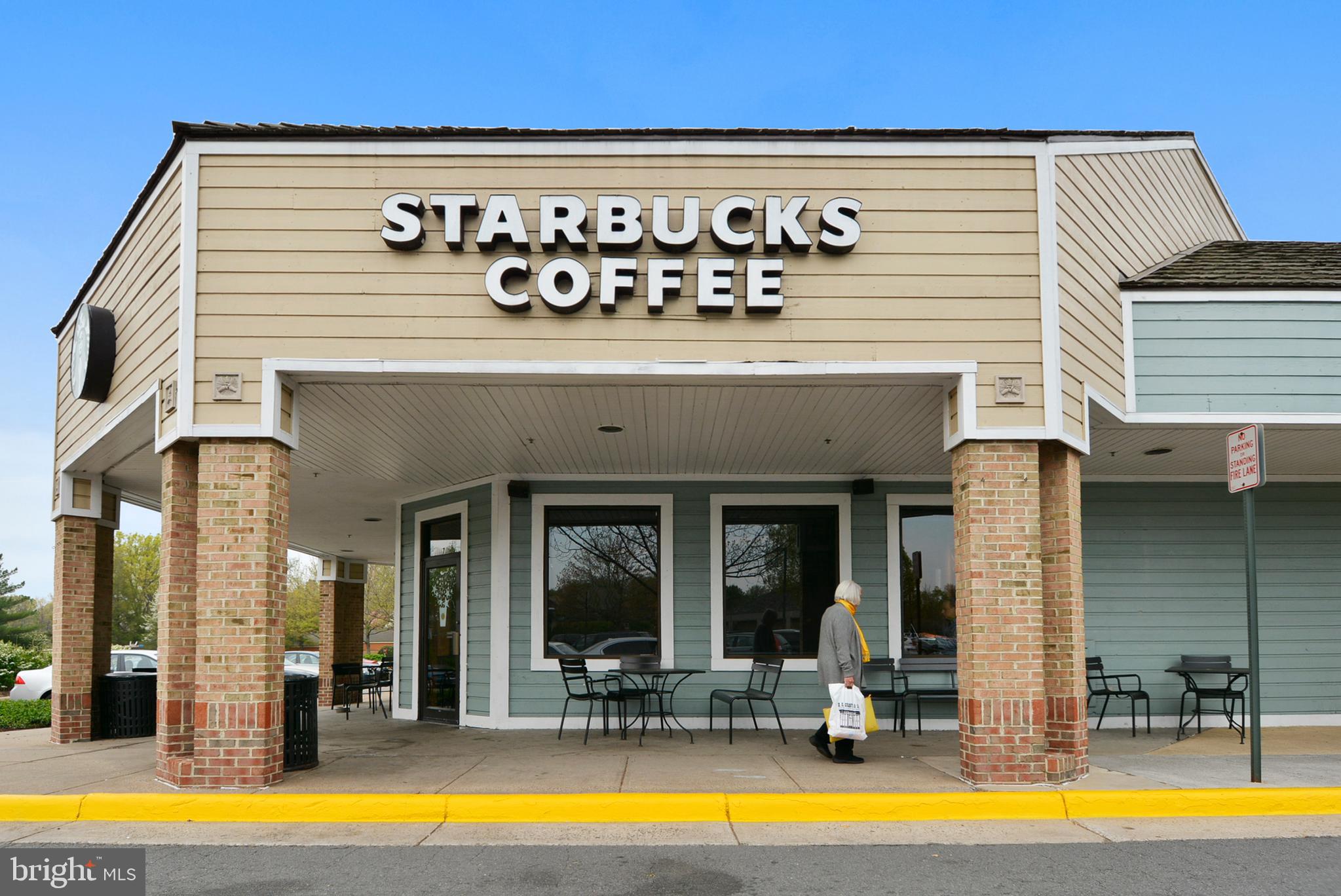 VILLA RIDGE CONDOMINIUMS - Residential Lease