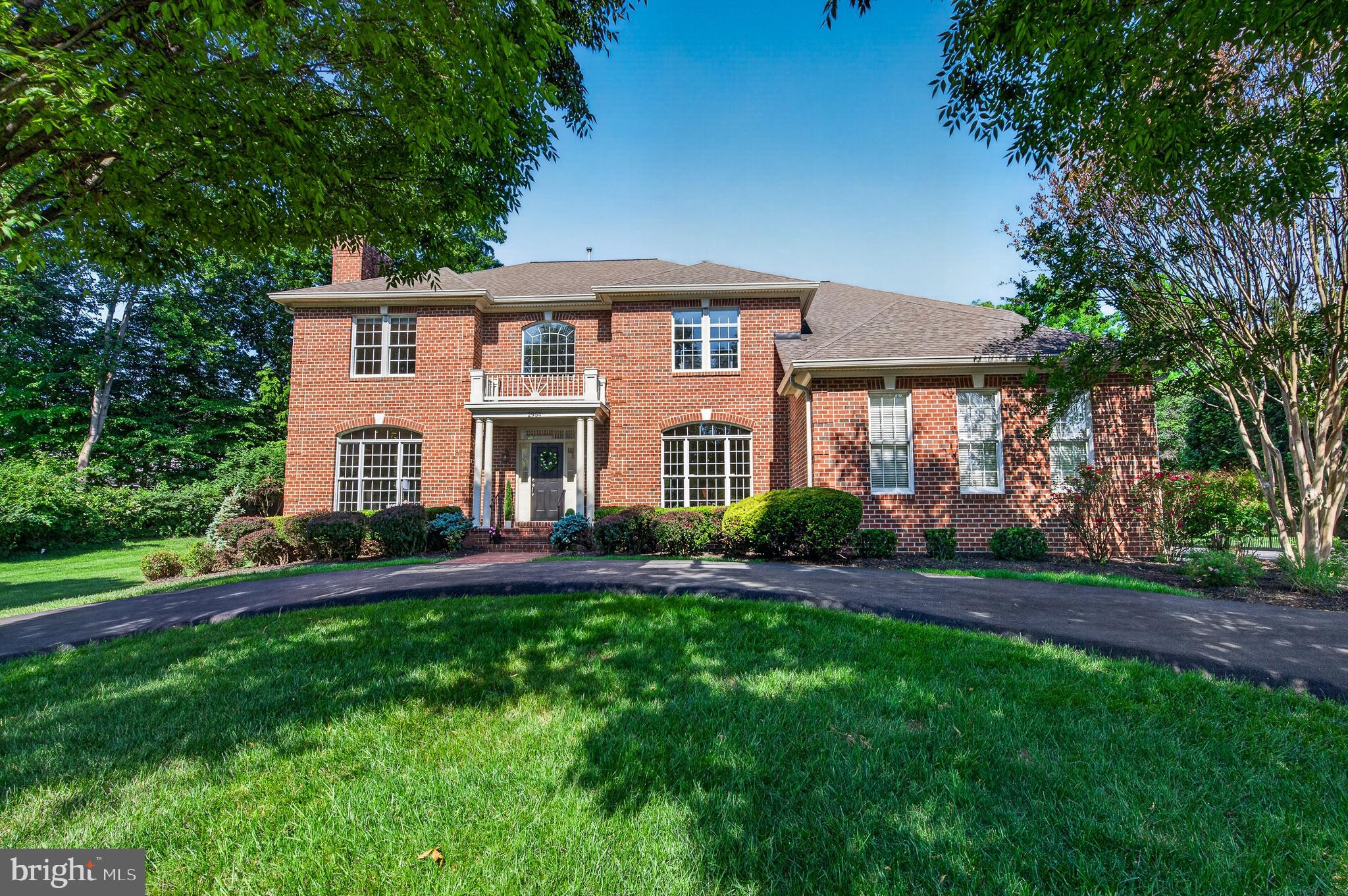 HUNTING HILLS - Residential