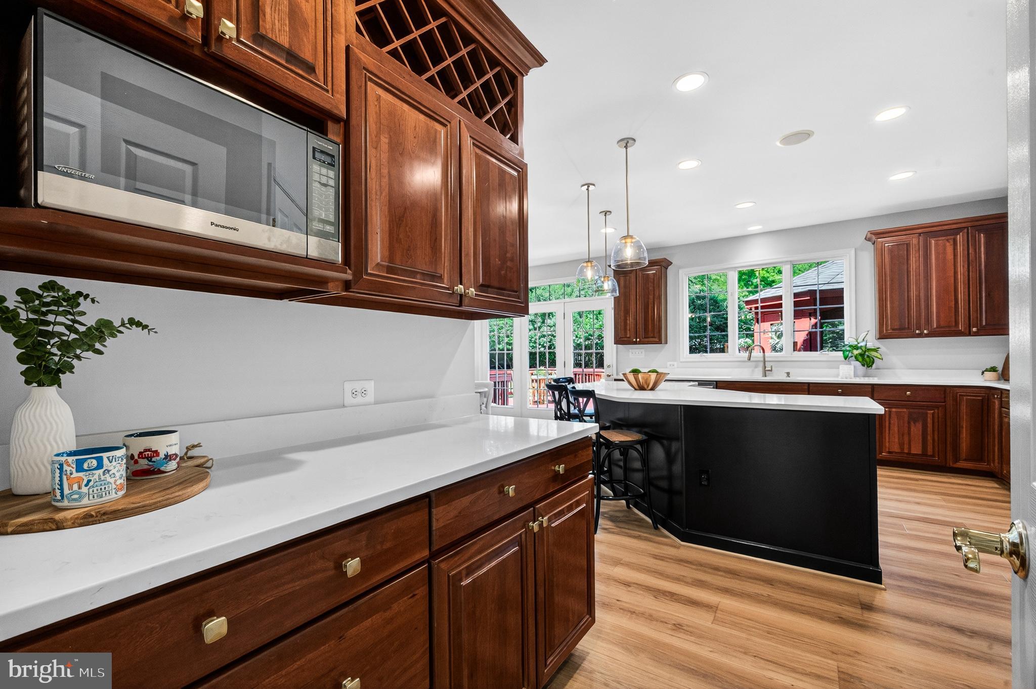 HUNTING HILLS - Residential