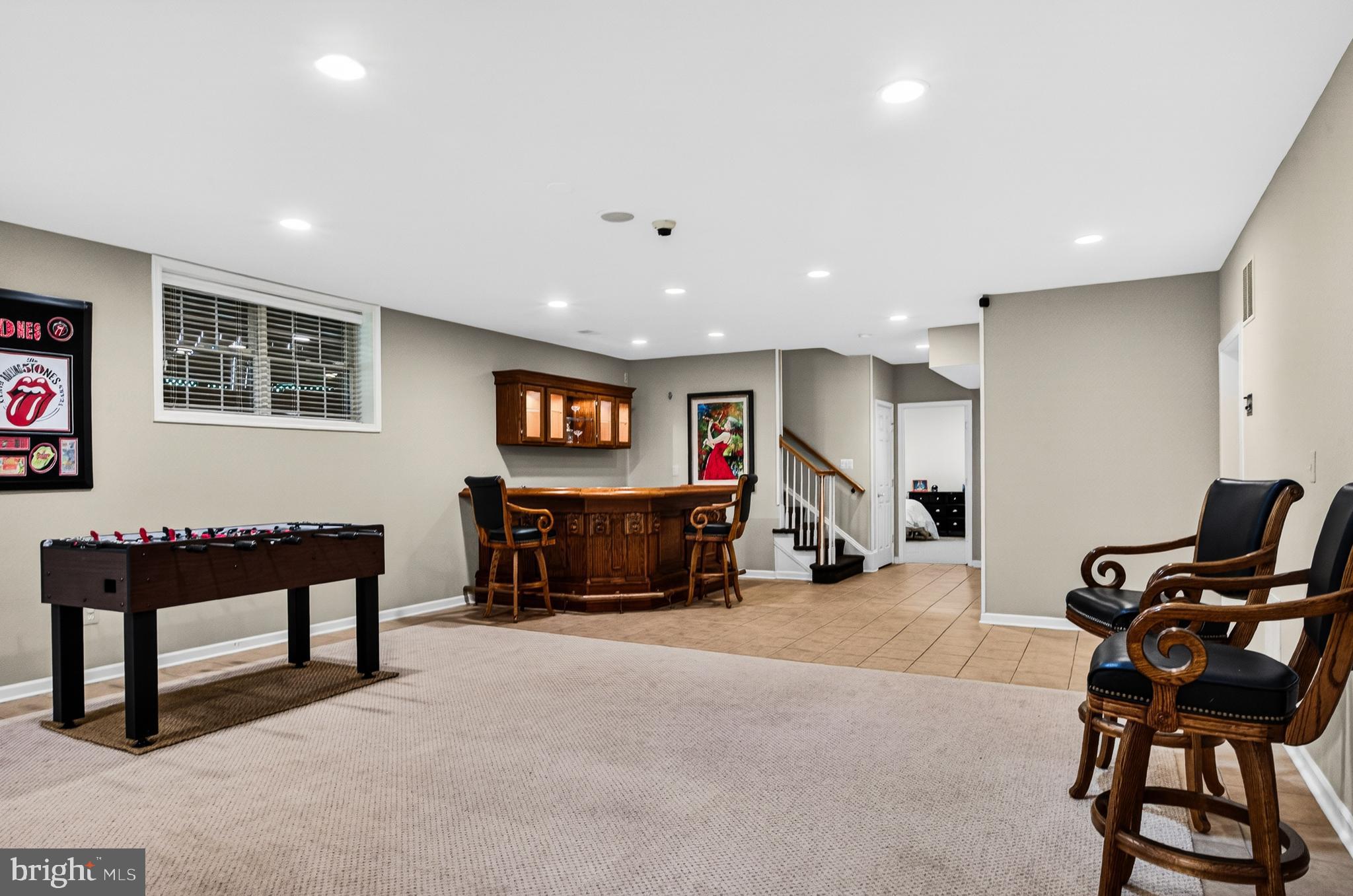 HUNTING HILLS - Residential