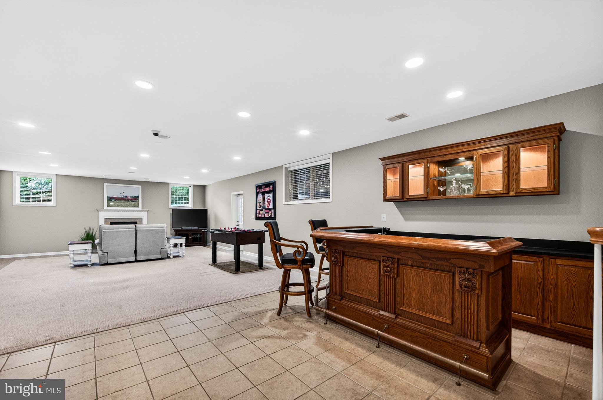 HUNTING HILLS - Residential
