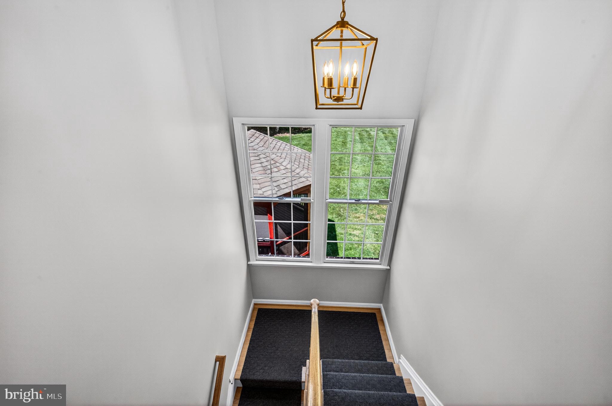 HUNTING HILLS - Residential