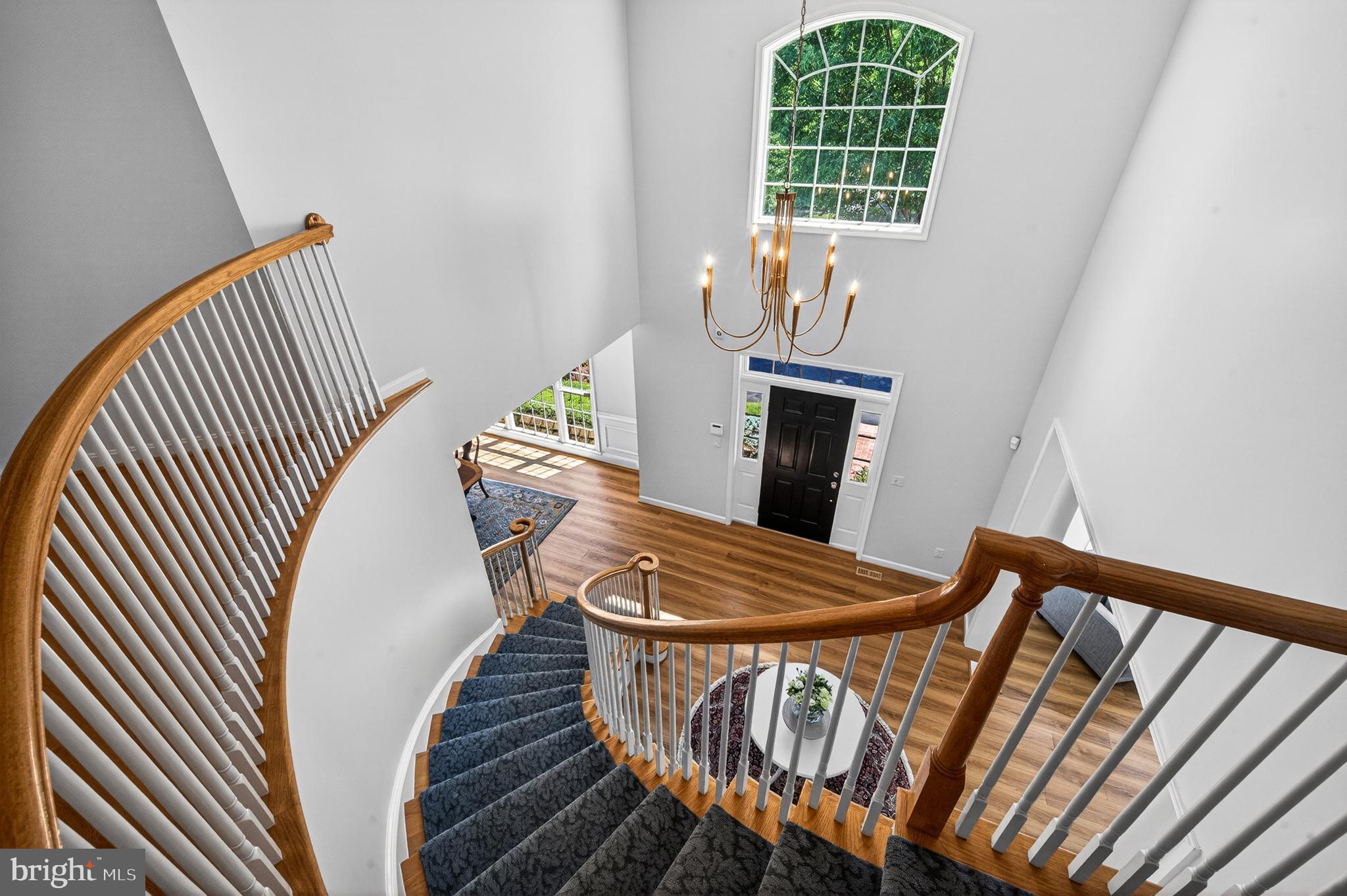 HUNTING HILLS - Residential