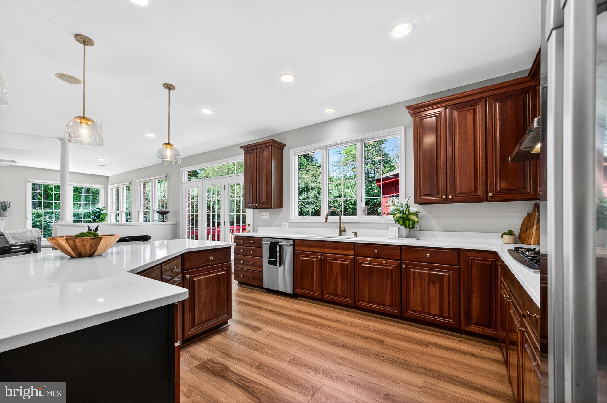 HUNTING HILLS - Residential