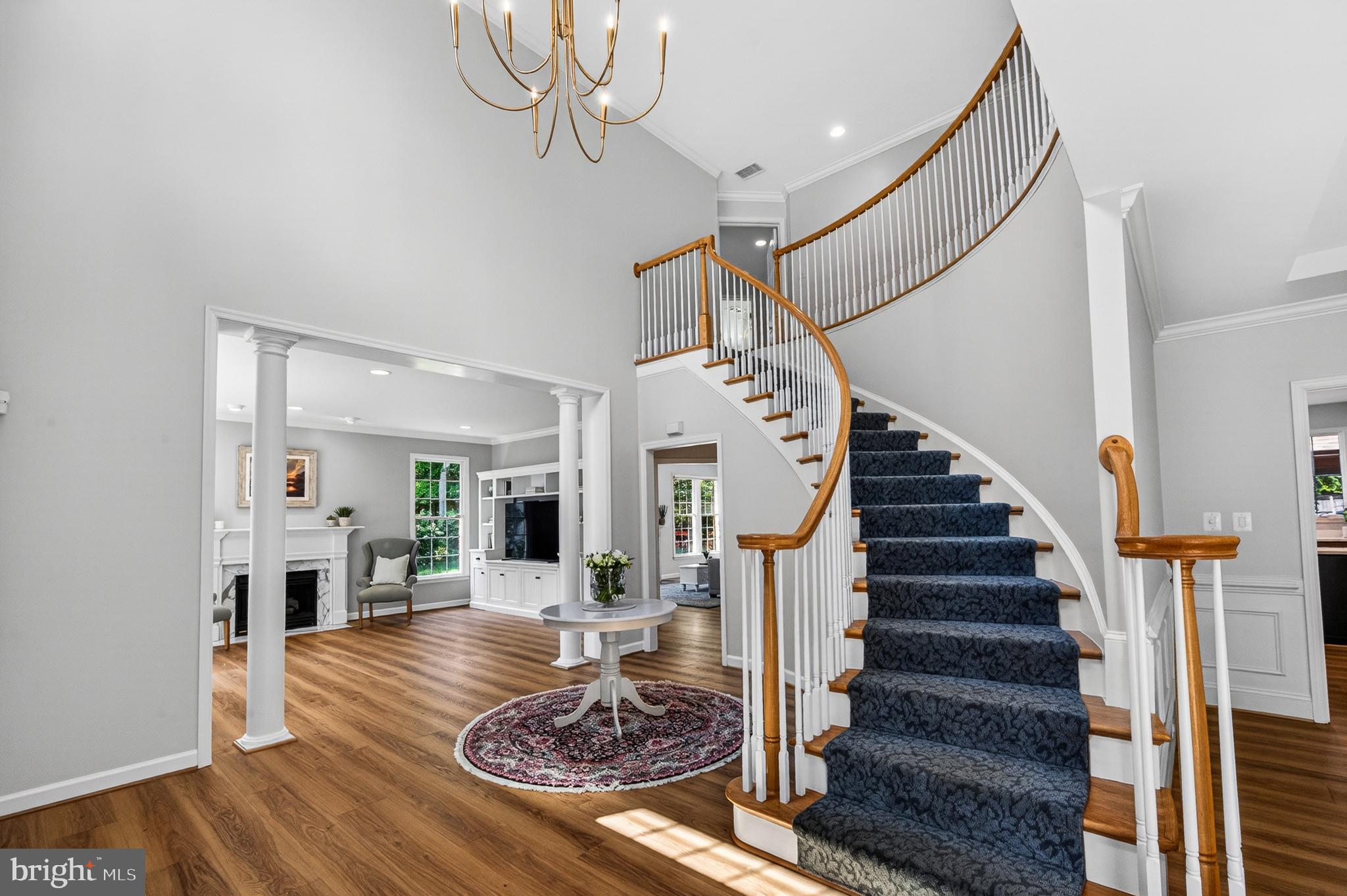 HUNTING HILLS - Residential
