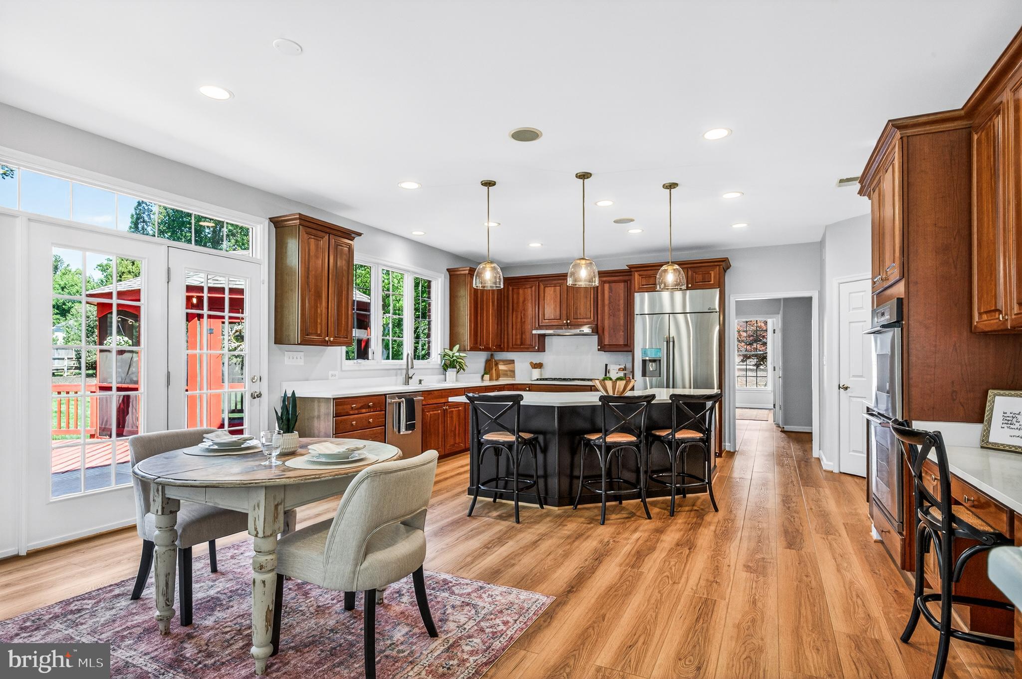 HUNTING HILLS - Residential