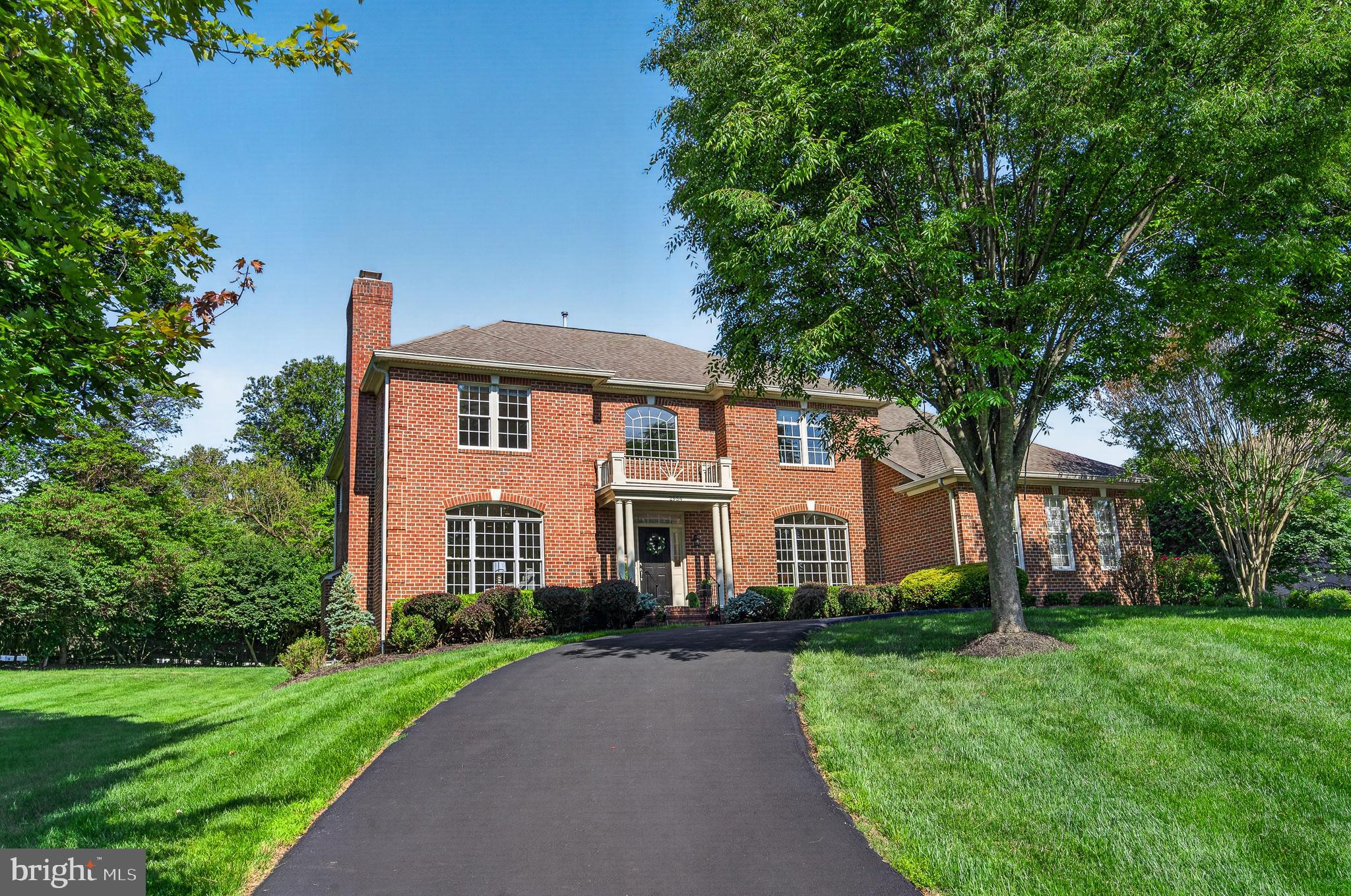 HUNTING HILLS - Residential