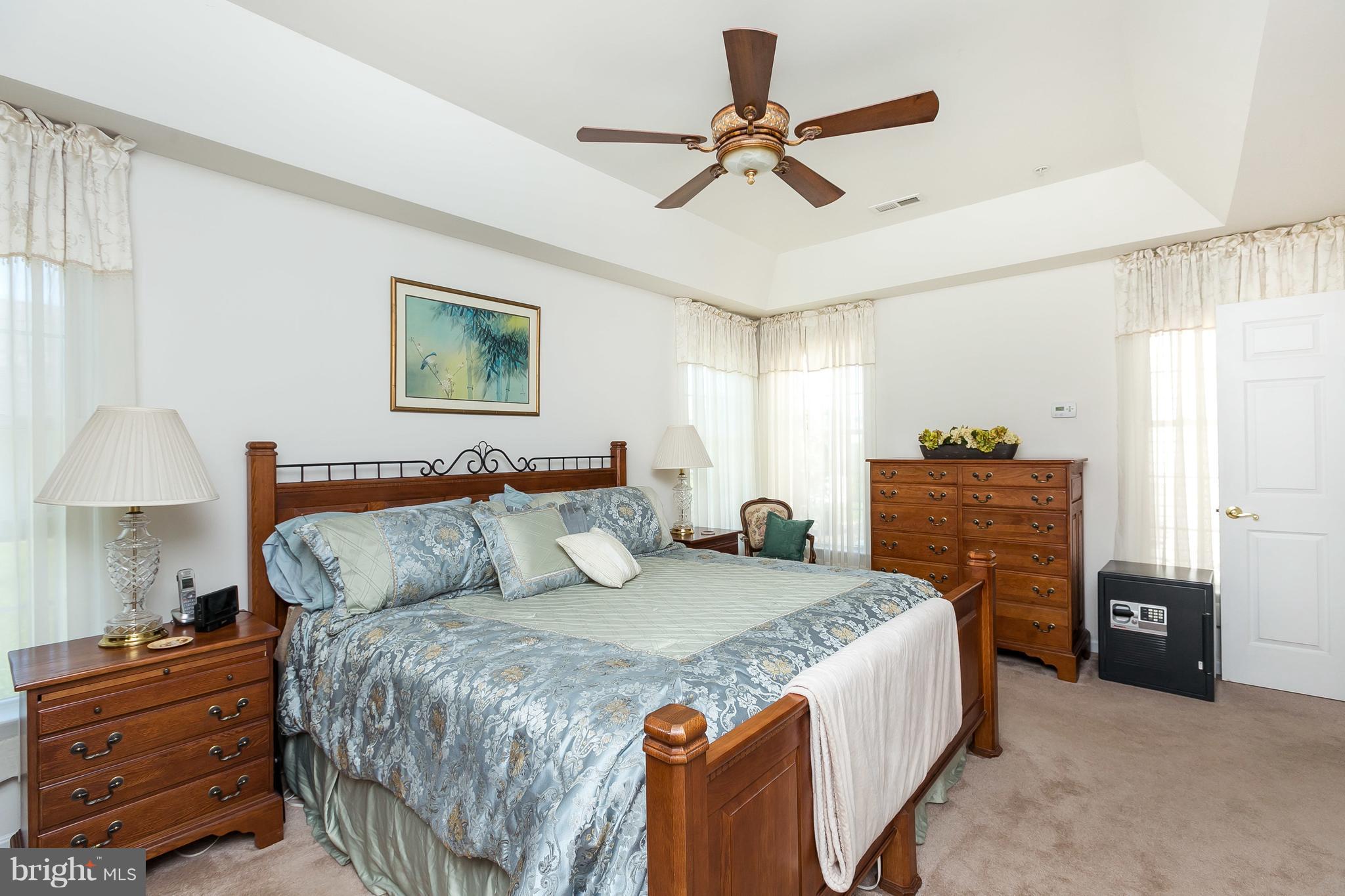 DIXIE MEADOWS - Residential