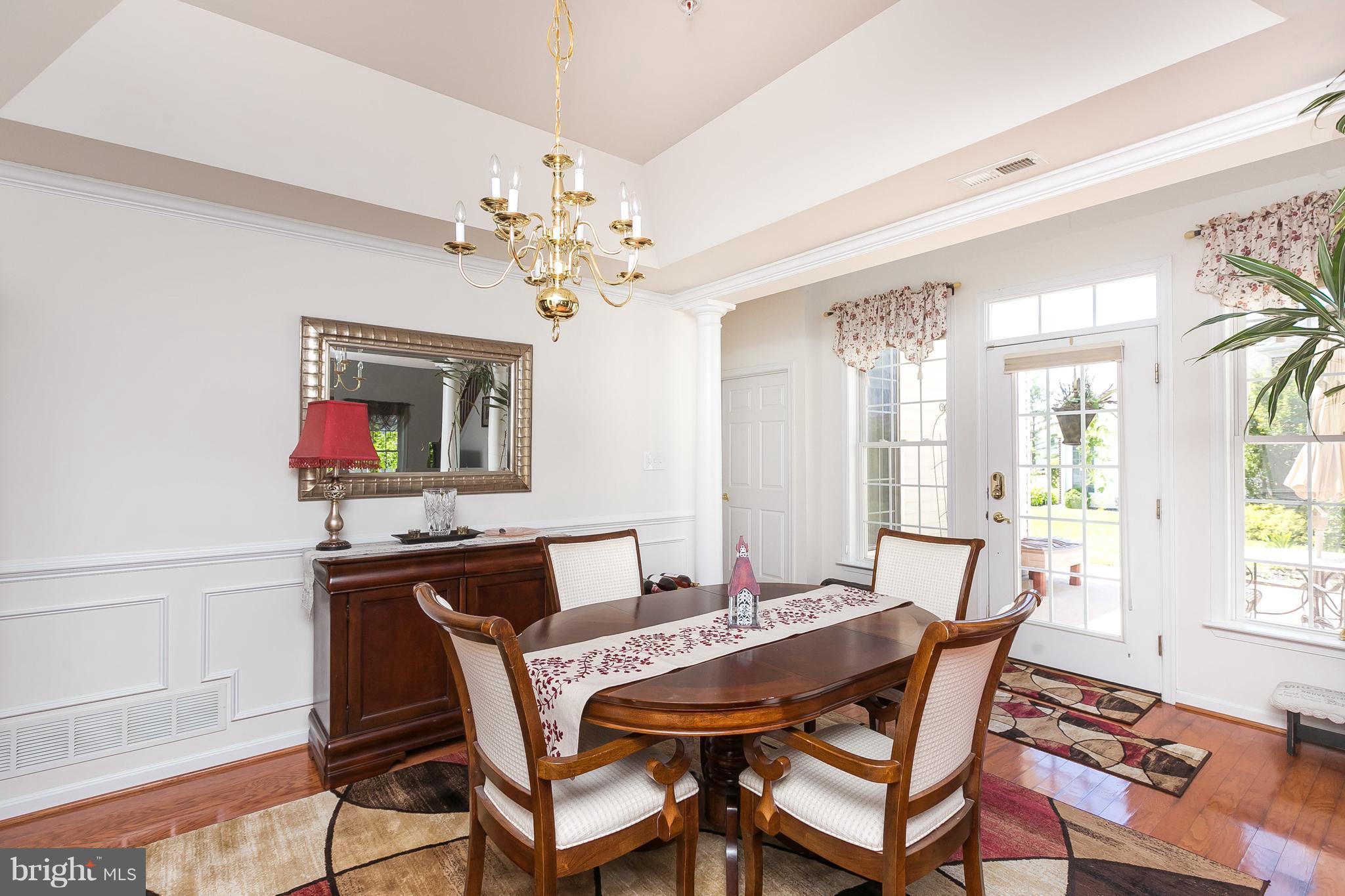 DIXIE MEADOWS - Residential