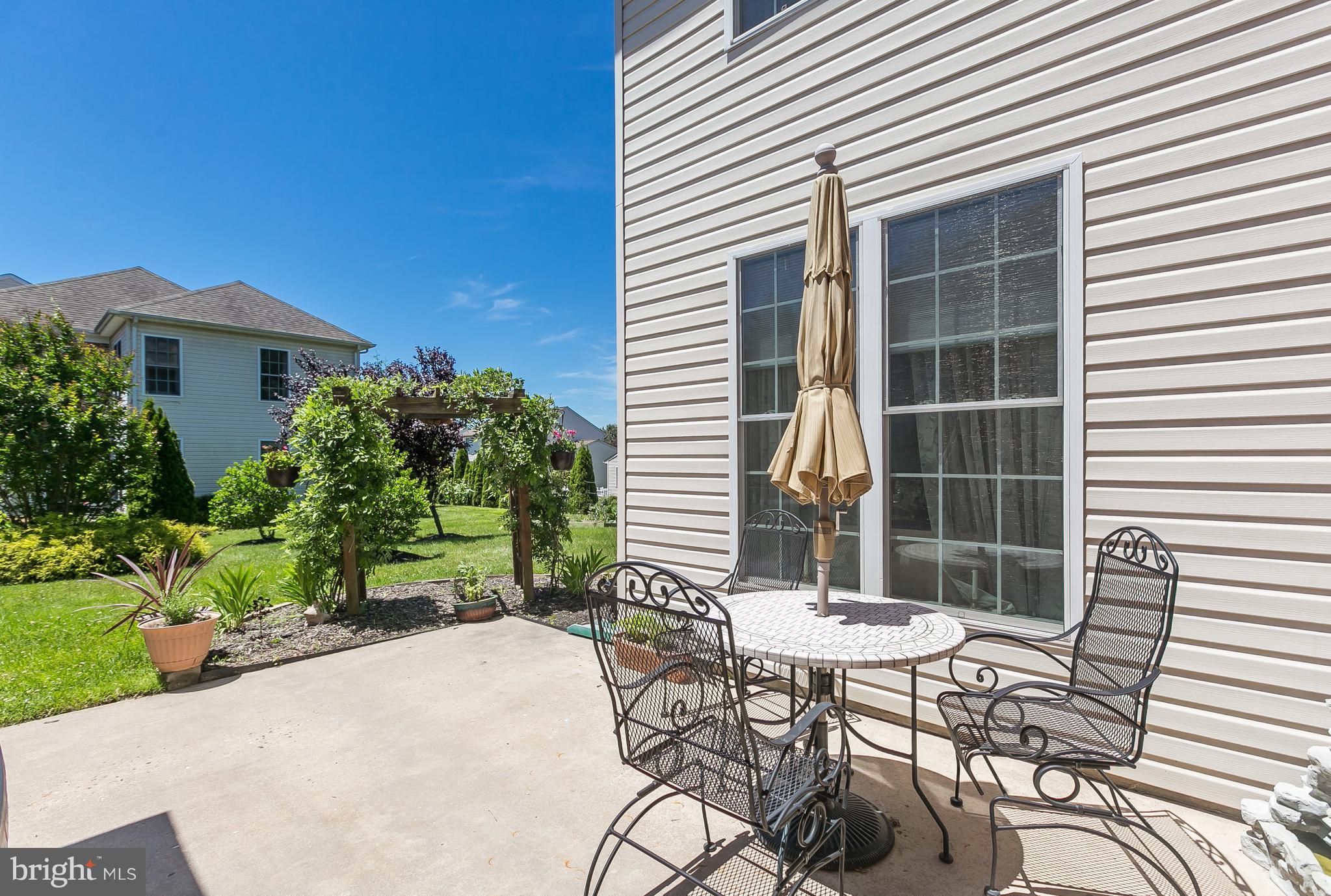 DIXIE MEADOWS - Residential