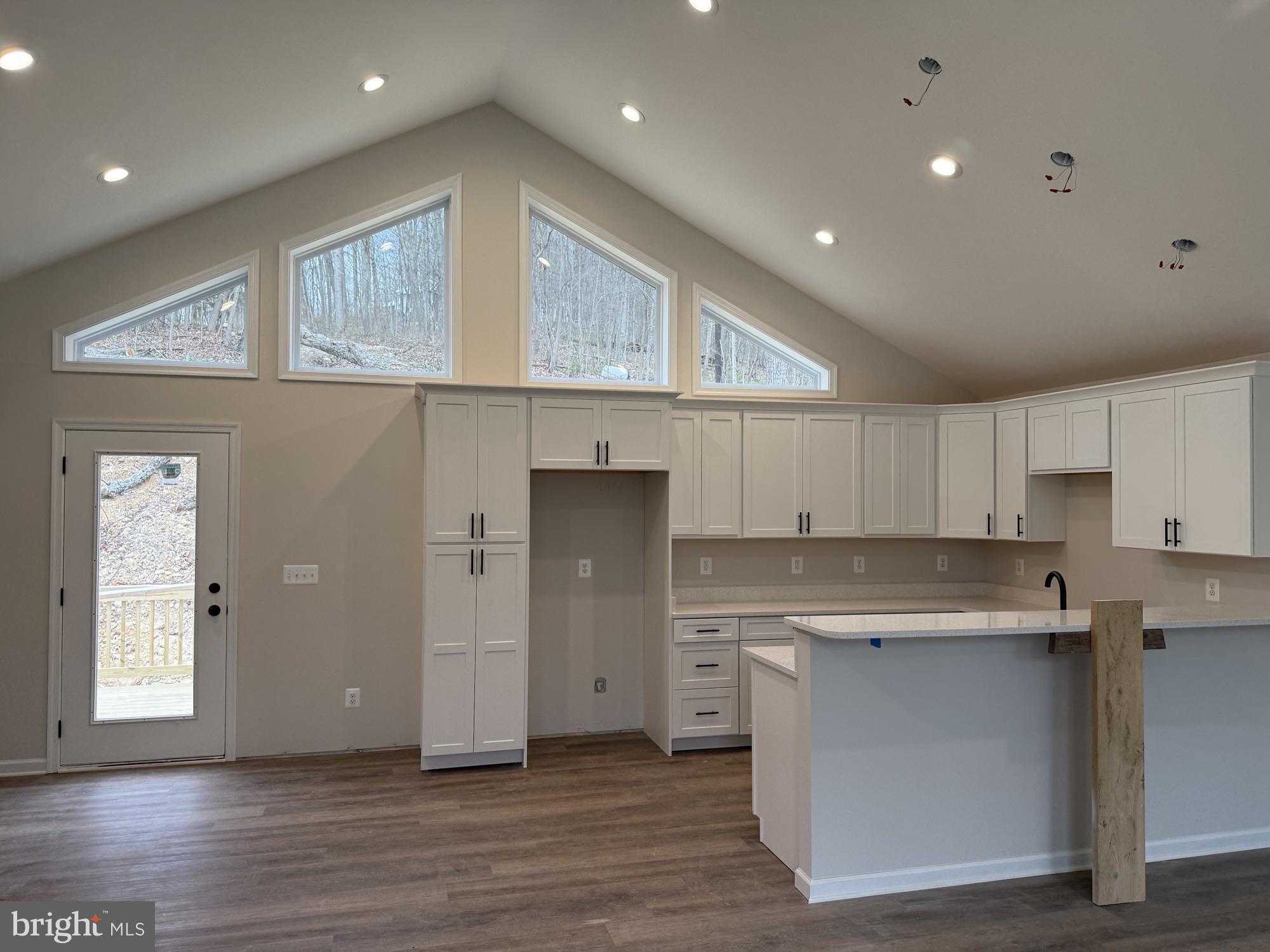 GREEN HILL FOREST - Residential