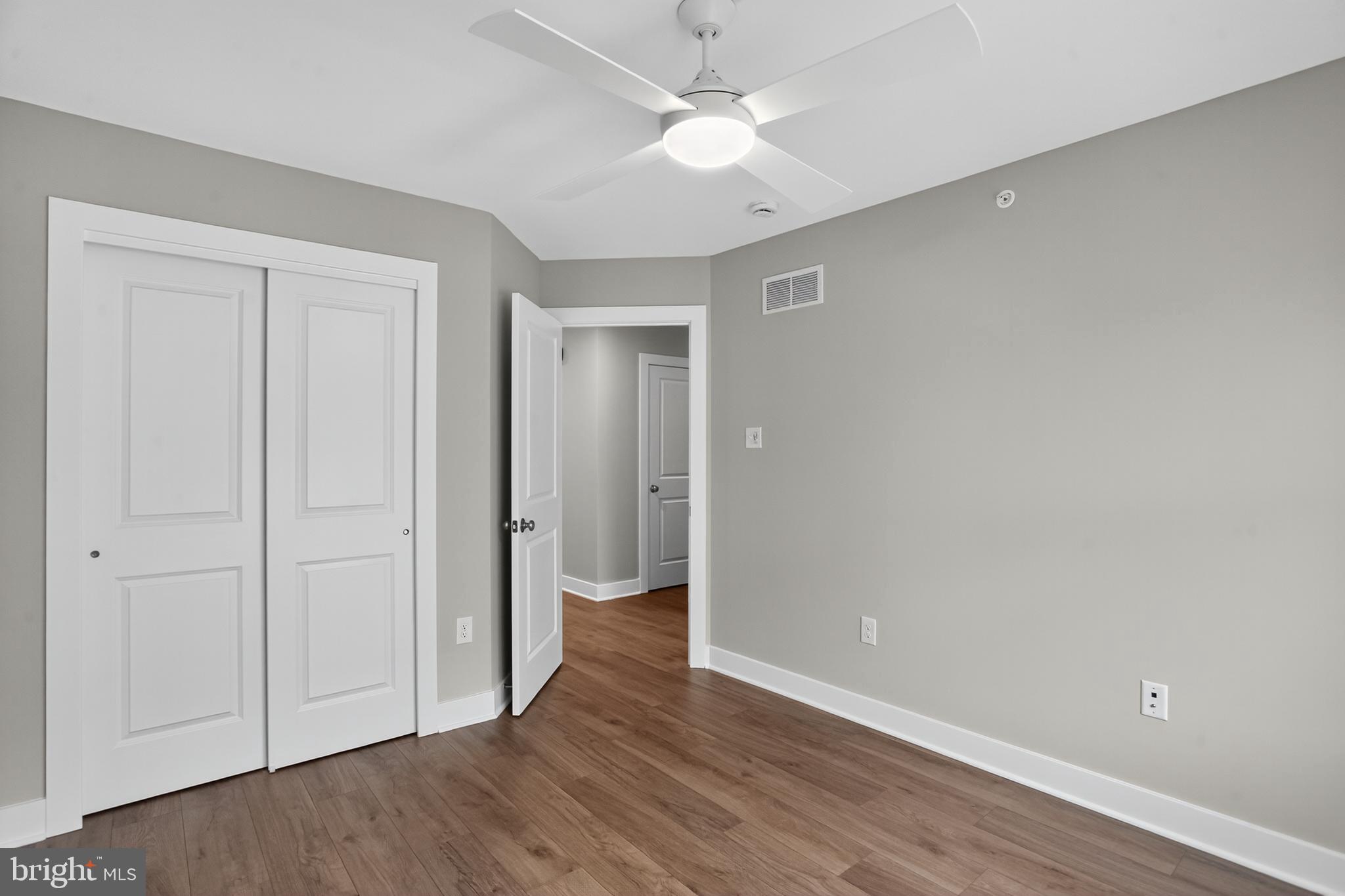 STERLING WALK - Residential Lease