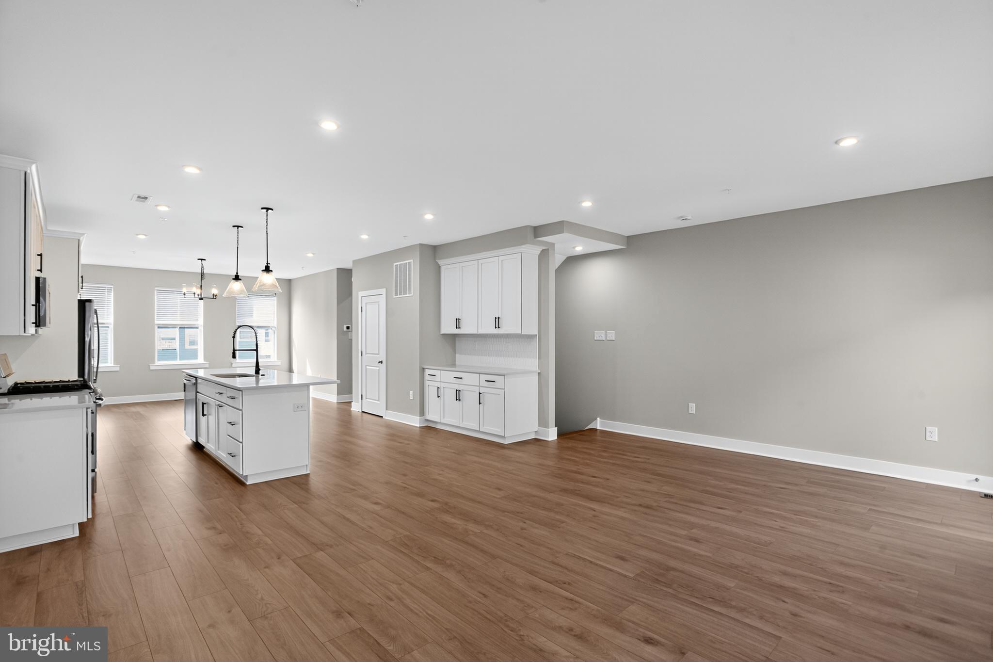 STERLING WALK - Residential Lease