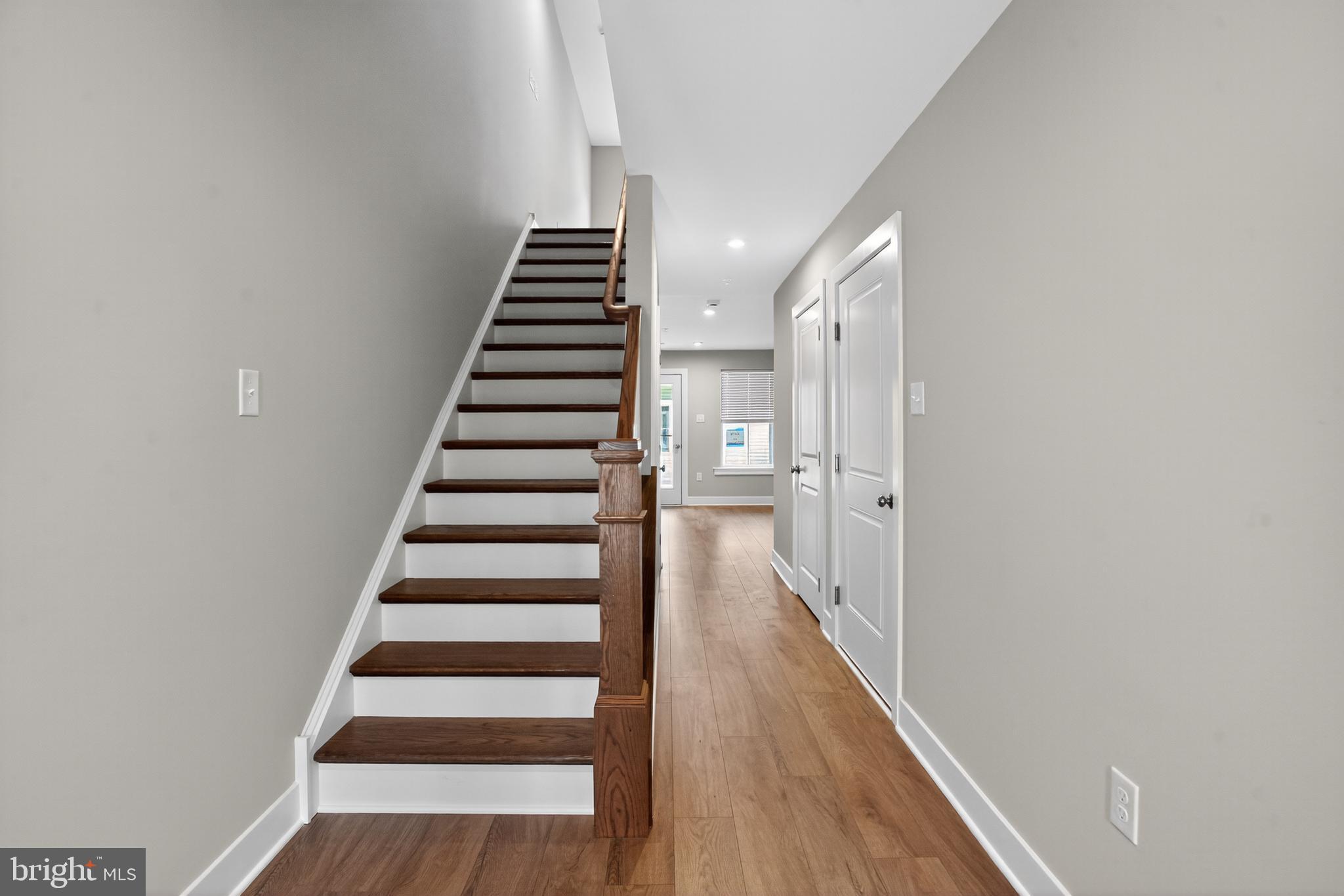 STERLING WALK - Residential Lease