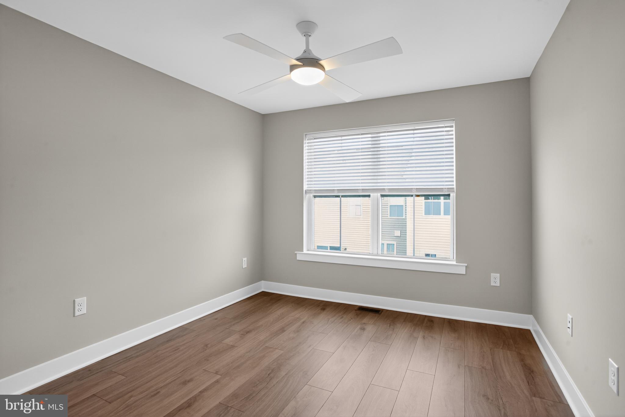 STERLING WALK - Residential Lease