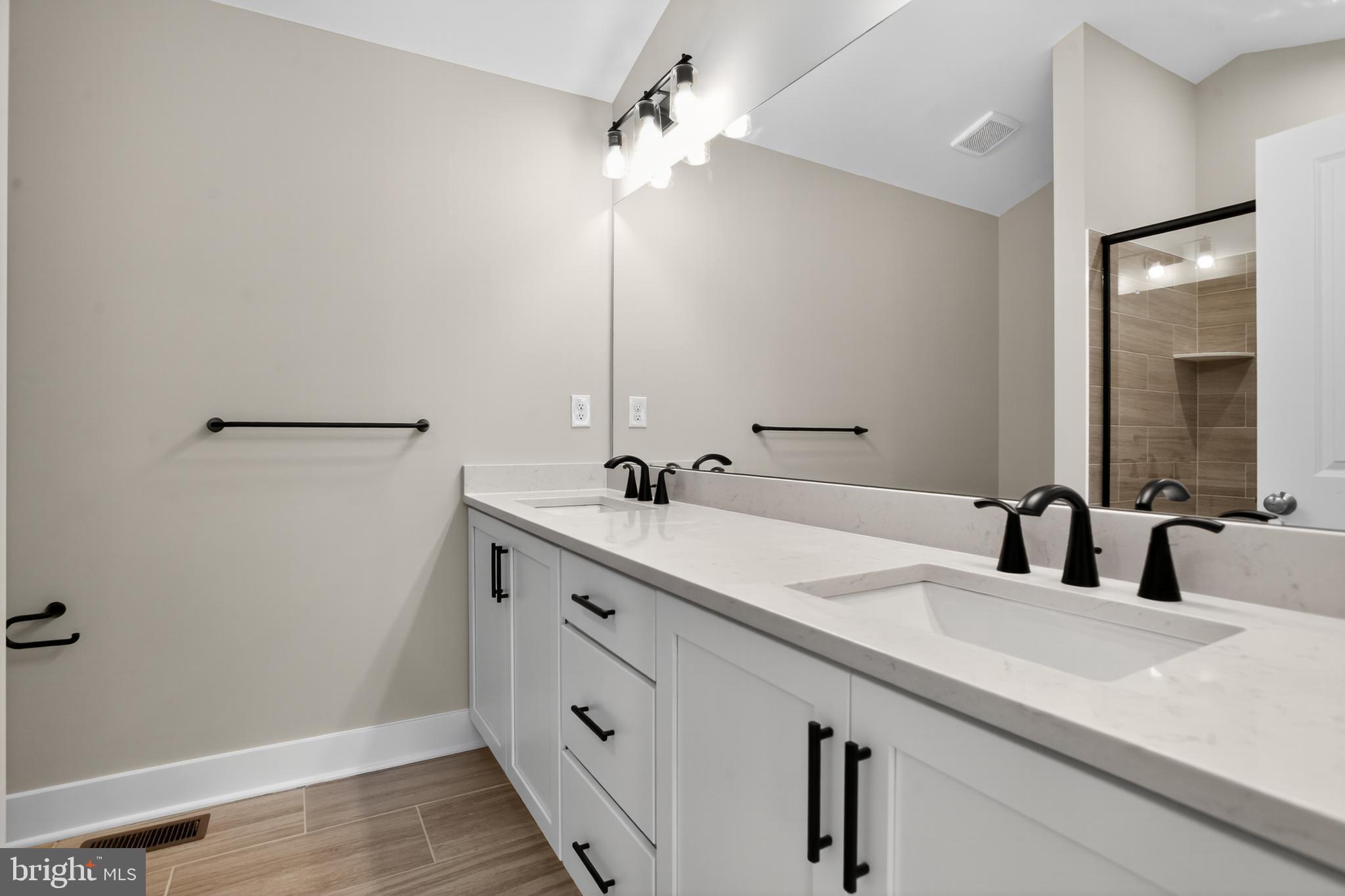 STERLING WALK - Residential Lease