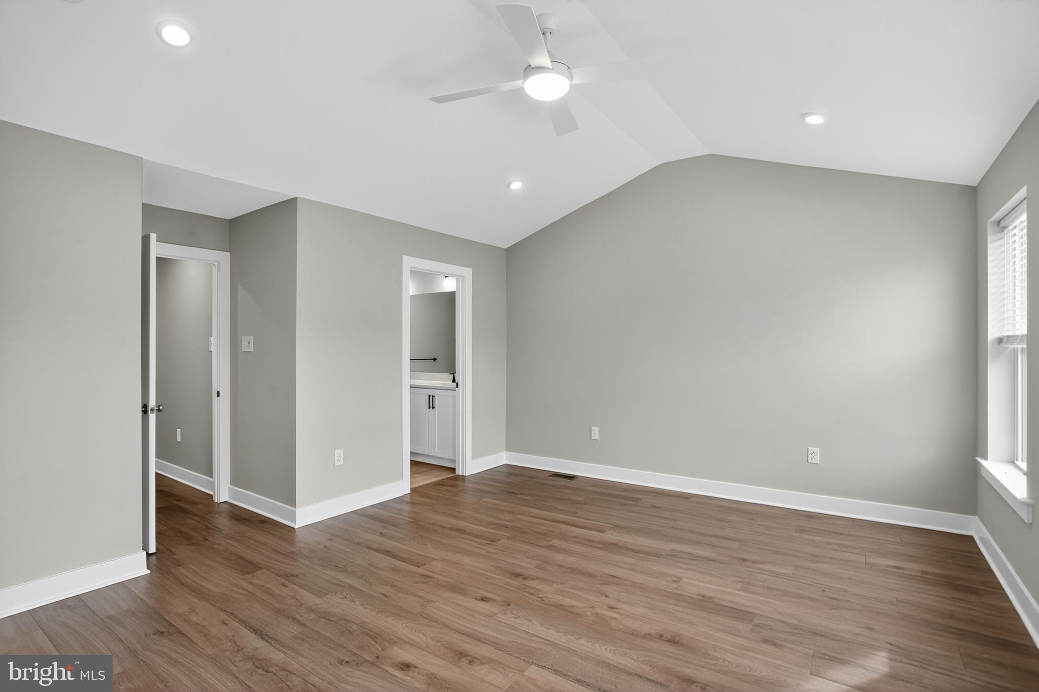 STERLING WALK - Residential Lease