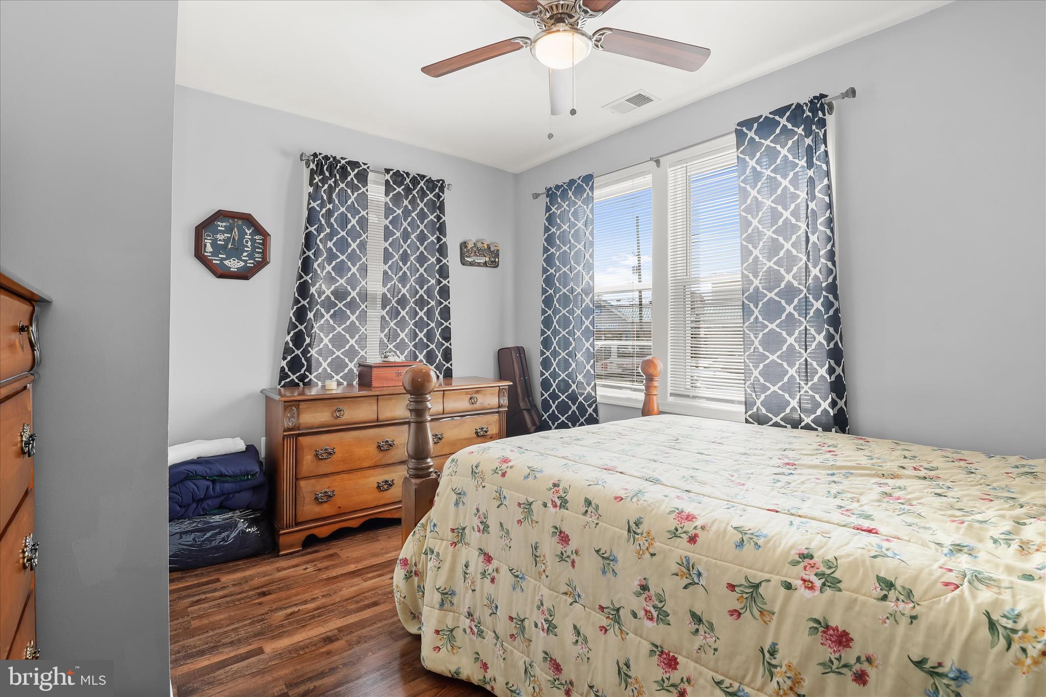 NORTH POINT TERRACE - Residential