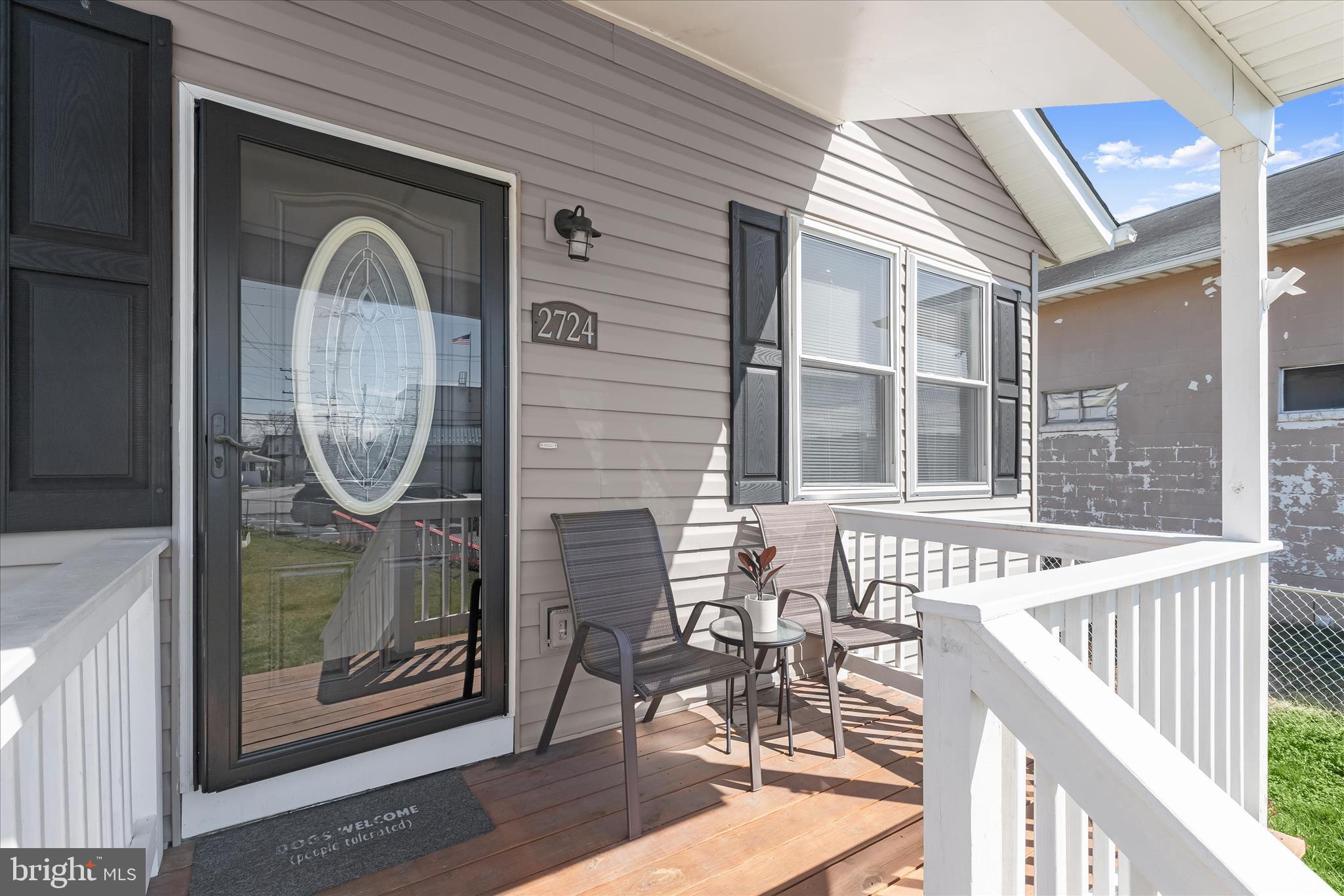 2724 N POINT TERRACE