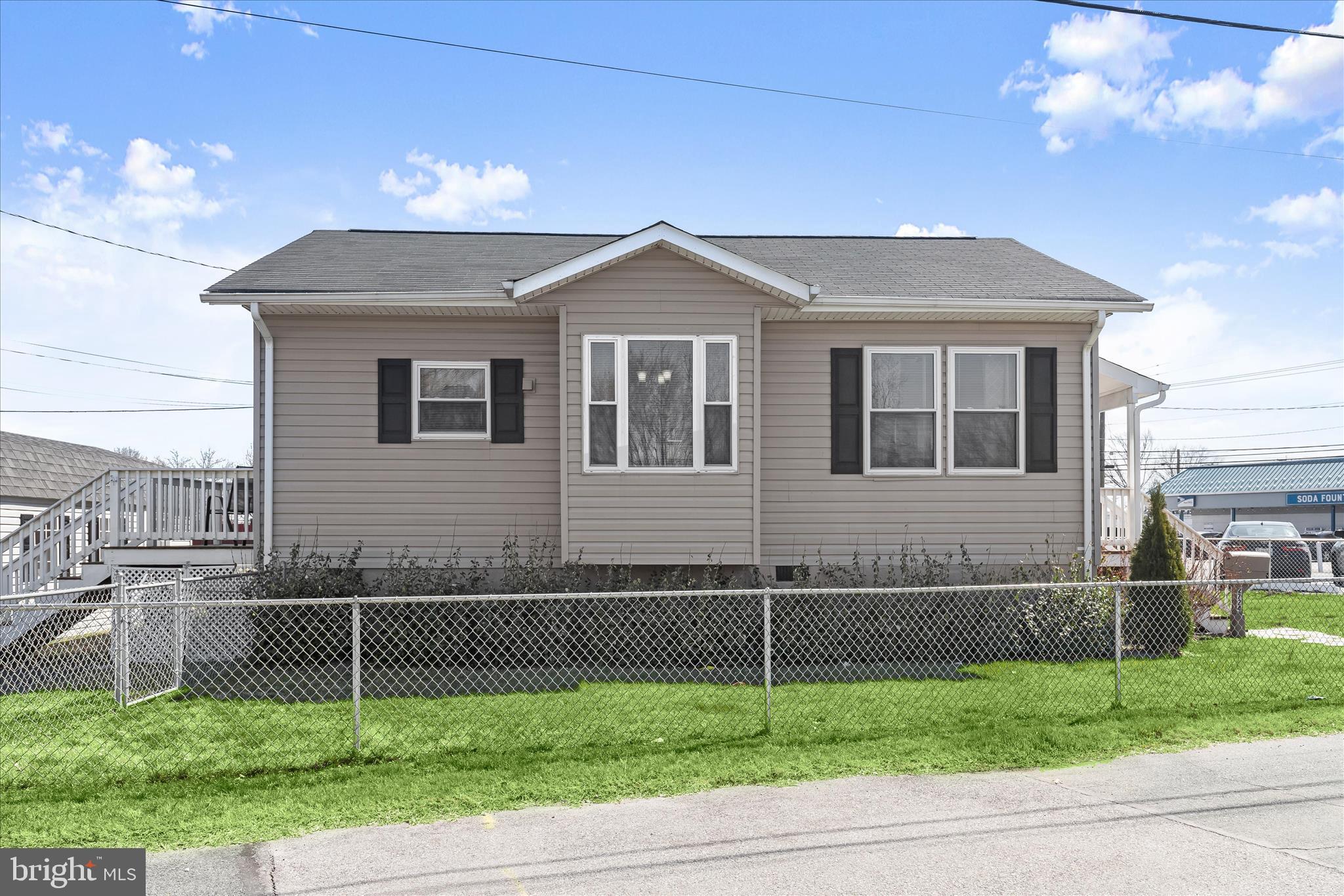 NORTH POINT TERRACE - Residential